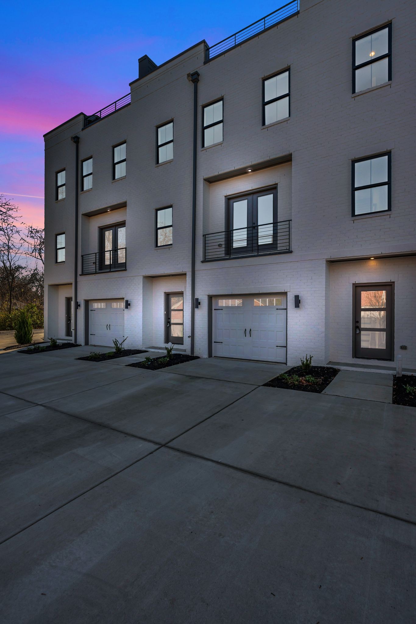 520 N Maple St Unit: 2