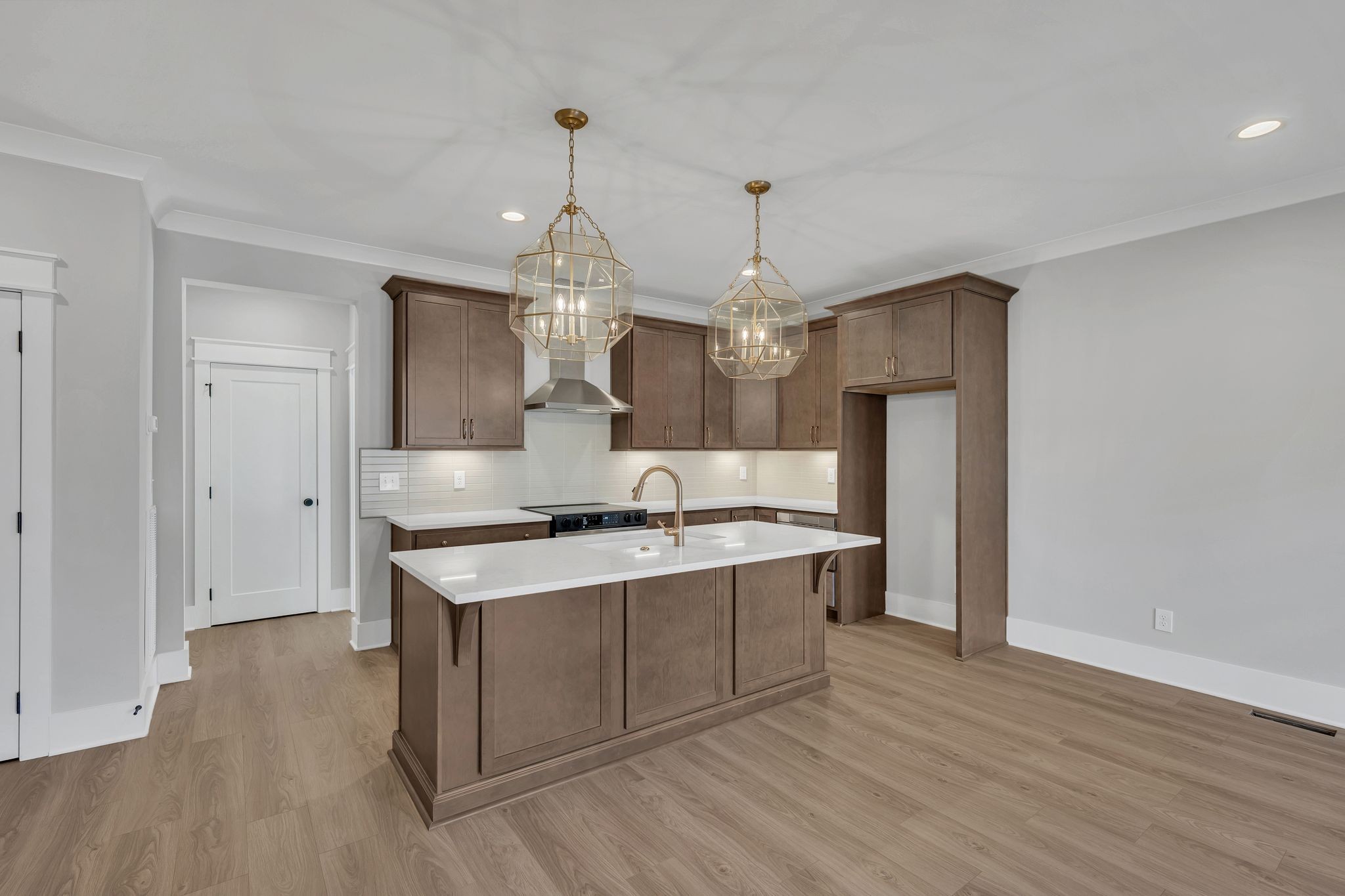 520 N Maple St Unit: 2