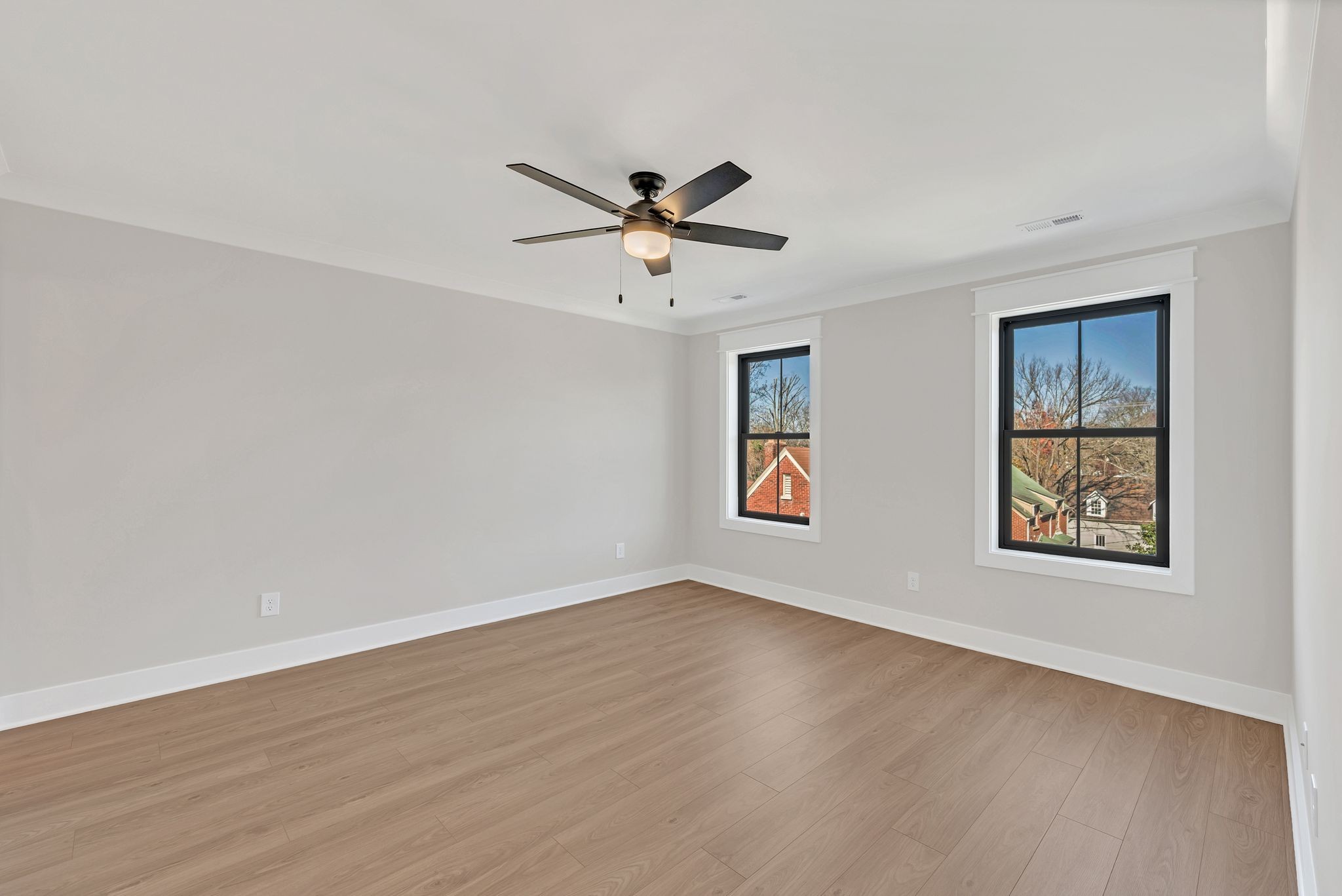 520 N Maple St Unit: 3