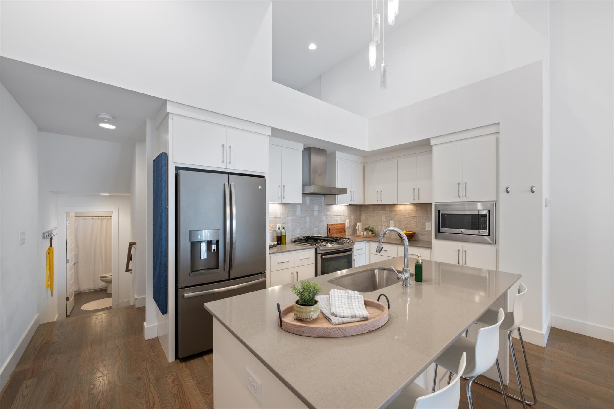 405 Avoca St Unit: 4