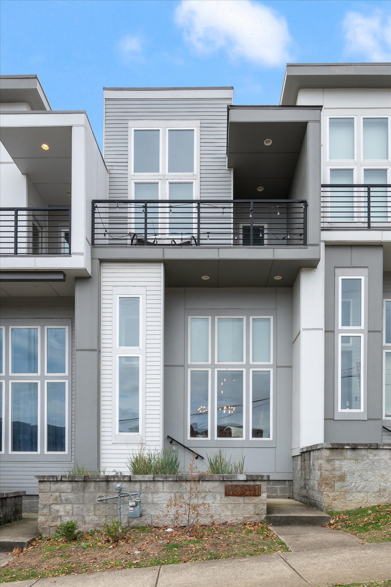 405 Avoca St Unit: 4