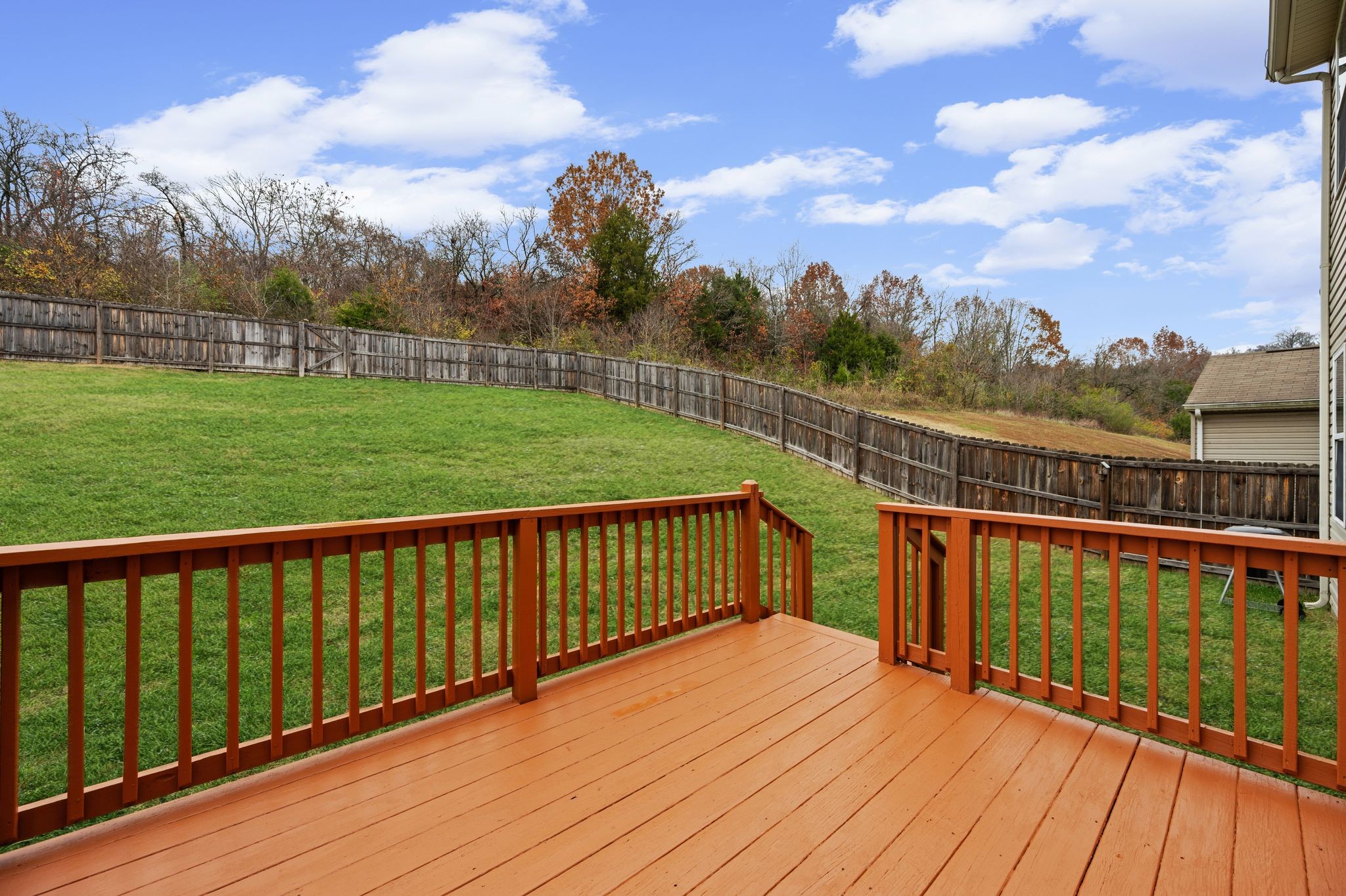 2569 Jordan Ridge Dr