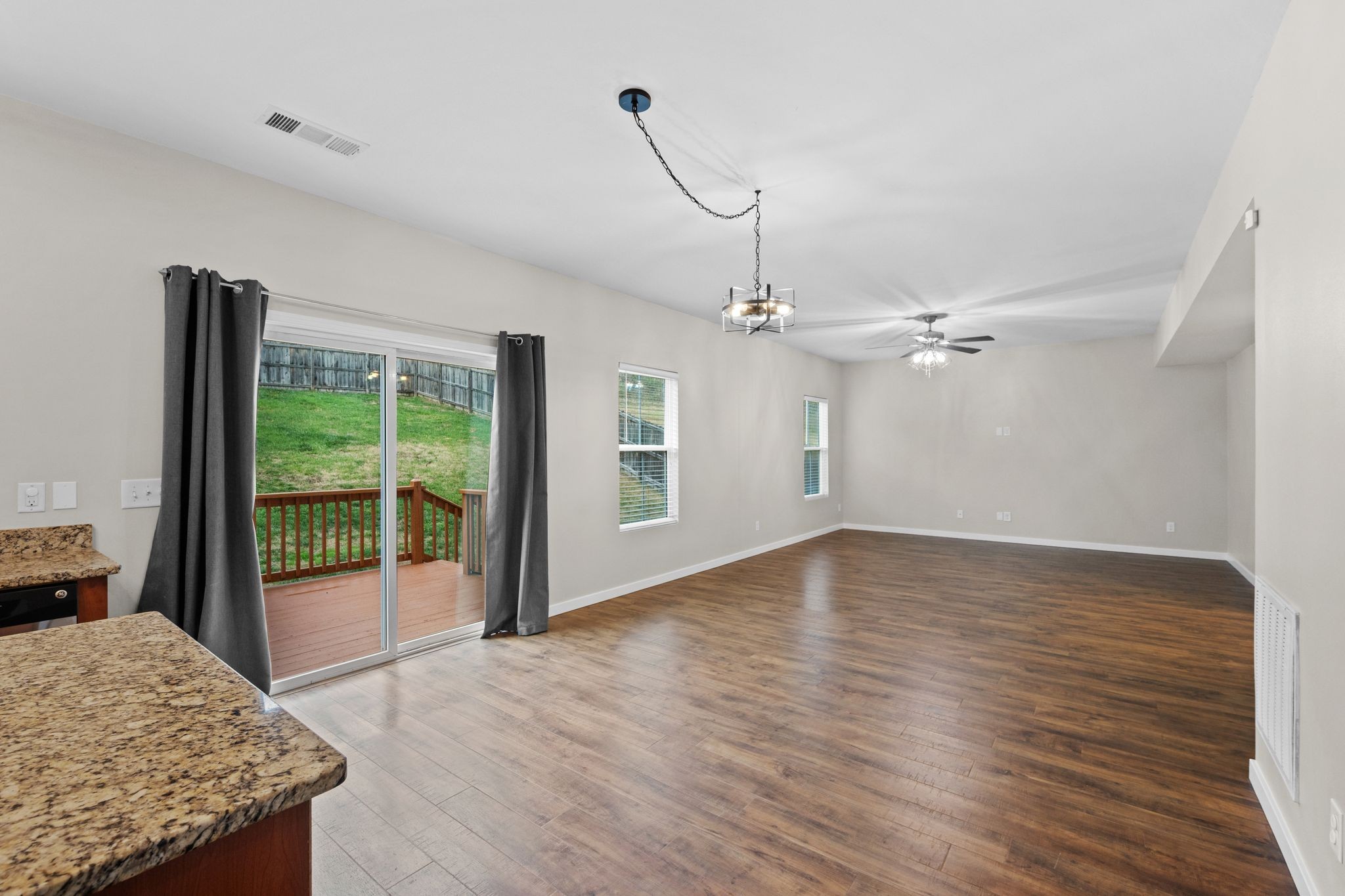 2569 Jordan Ridge Dr