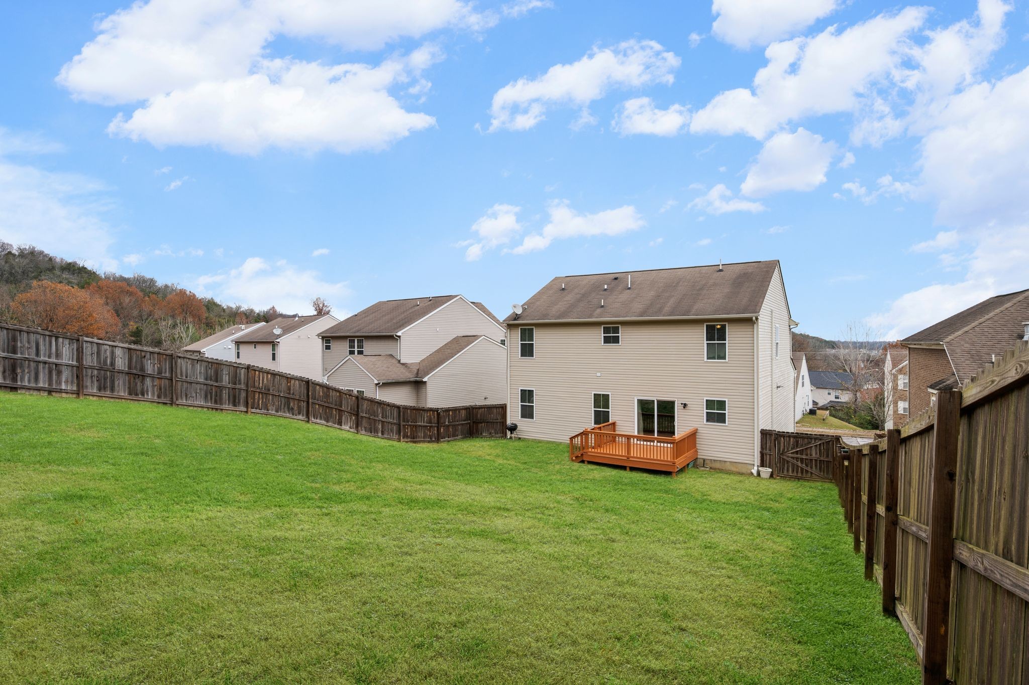 2569 Jordan Ridge Dr