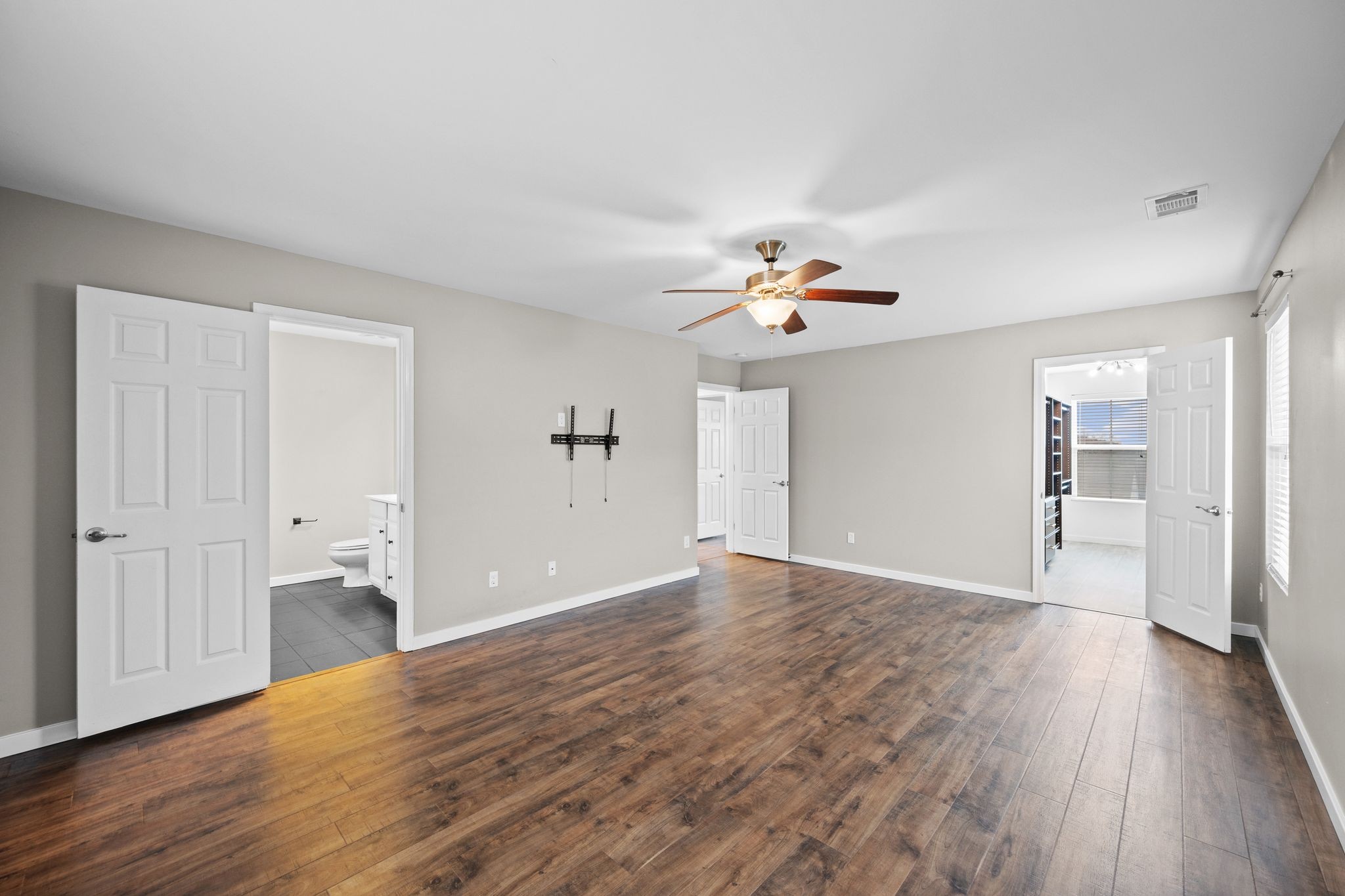 2569 Jordan Ridge Dr