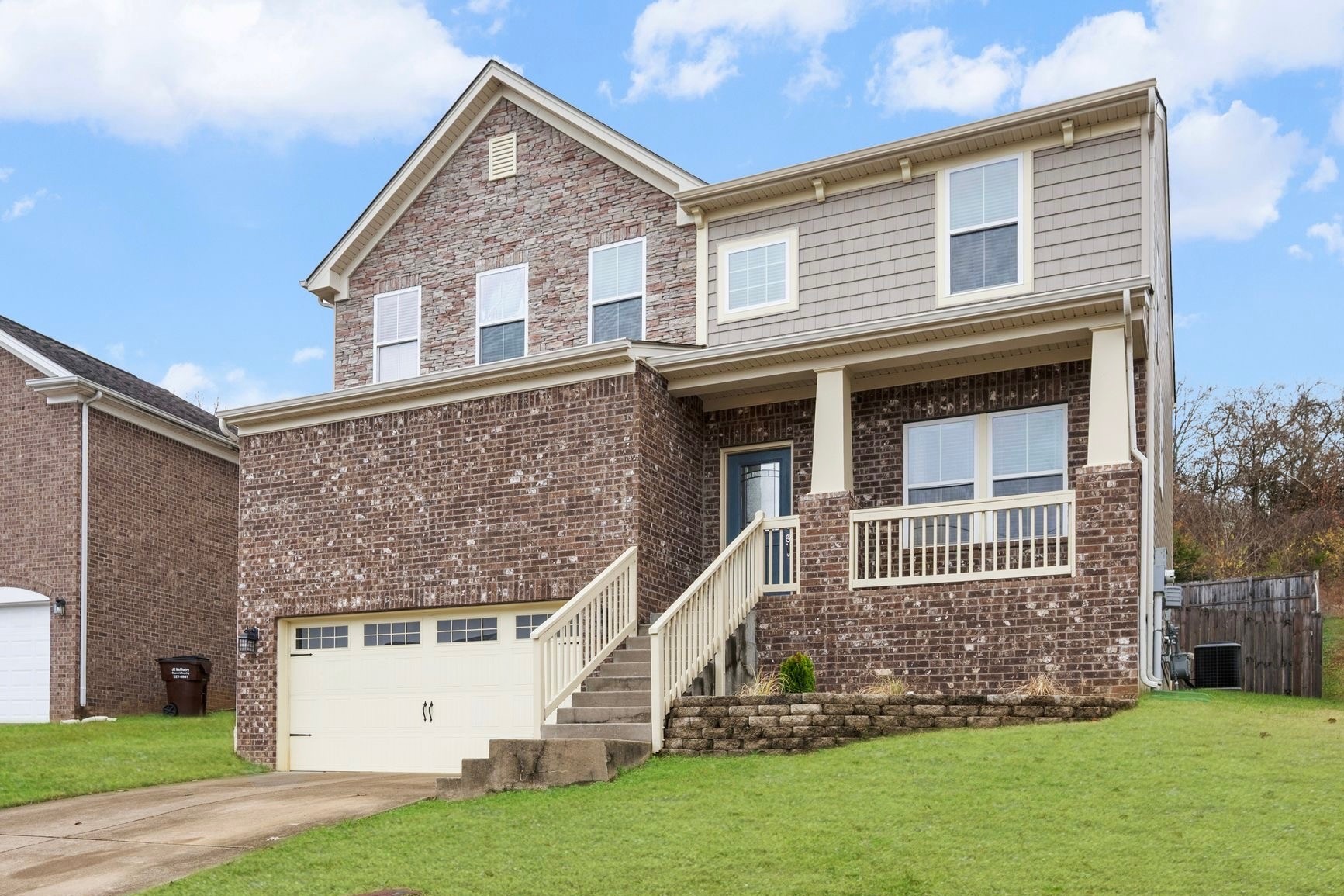 2569 Jordan Ridge Dr