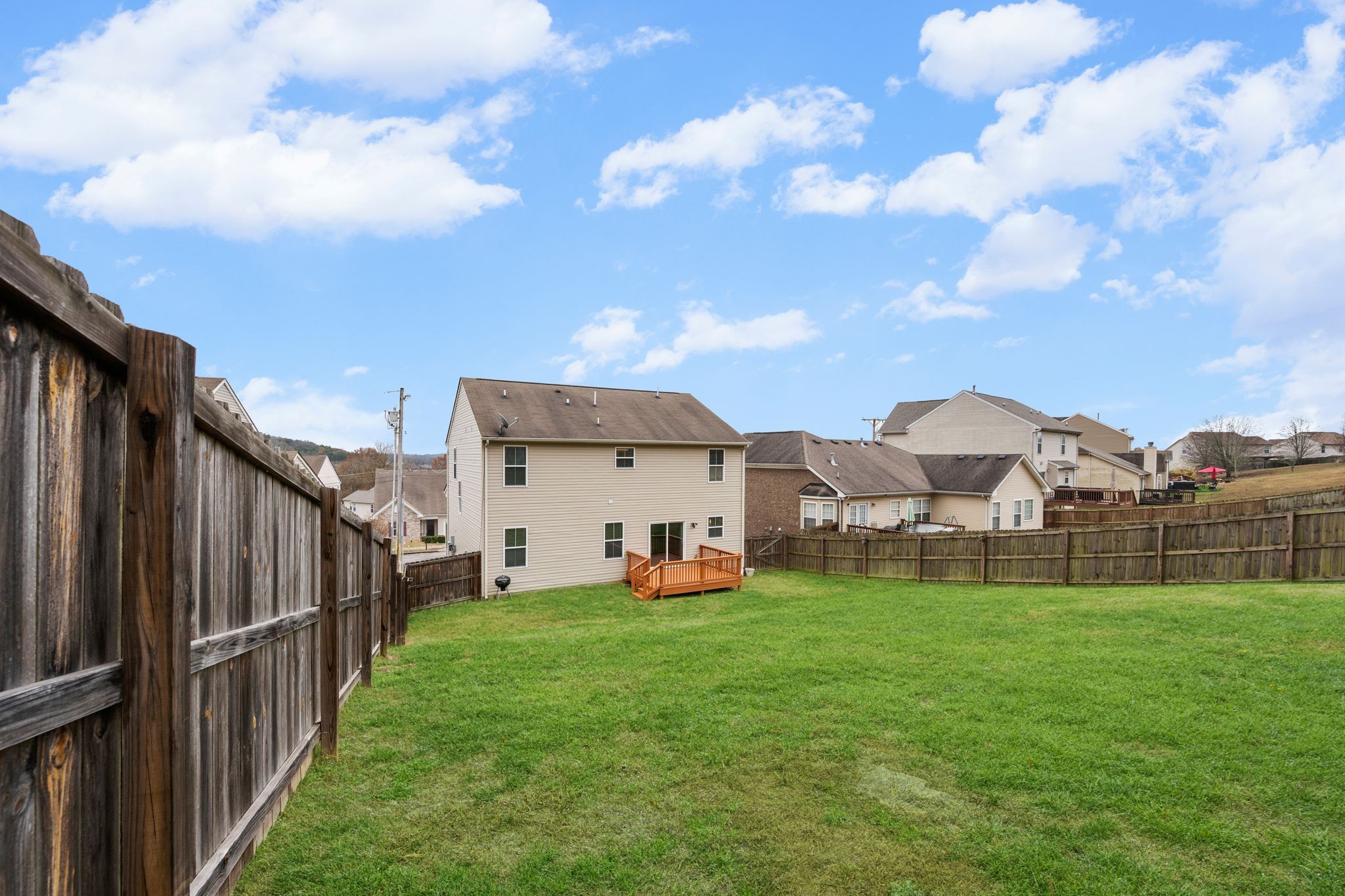 2569 Jordan Ridge Dr