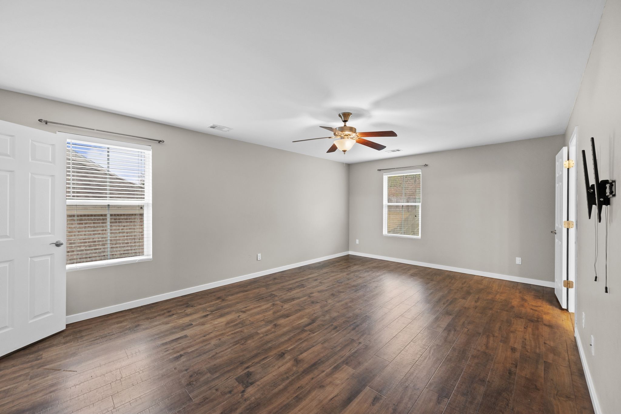2569 Jordan Ridge Dr
