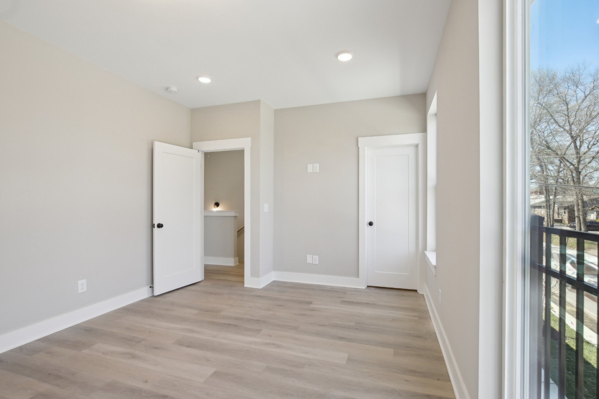 908 Anderson Ln Unit: 3