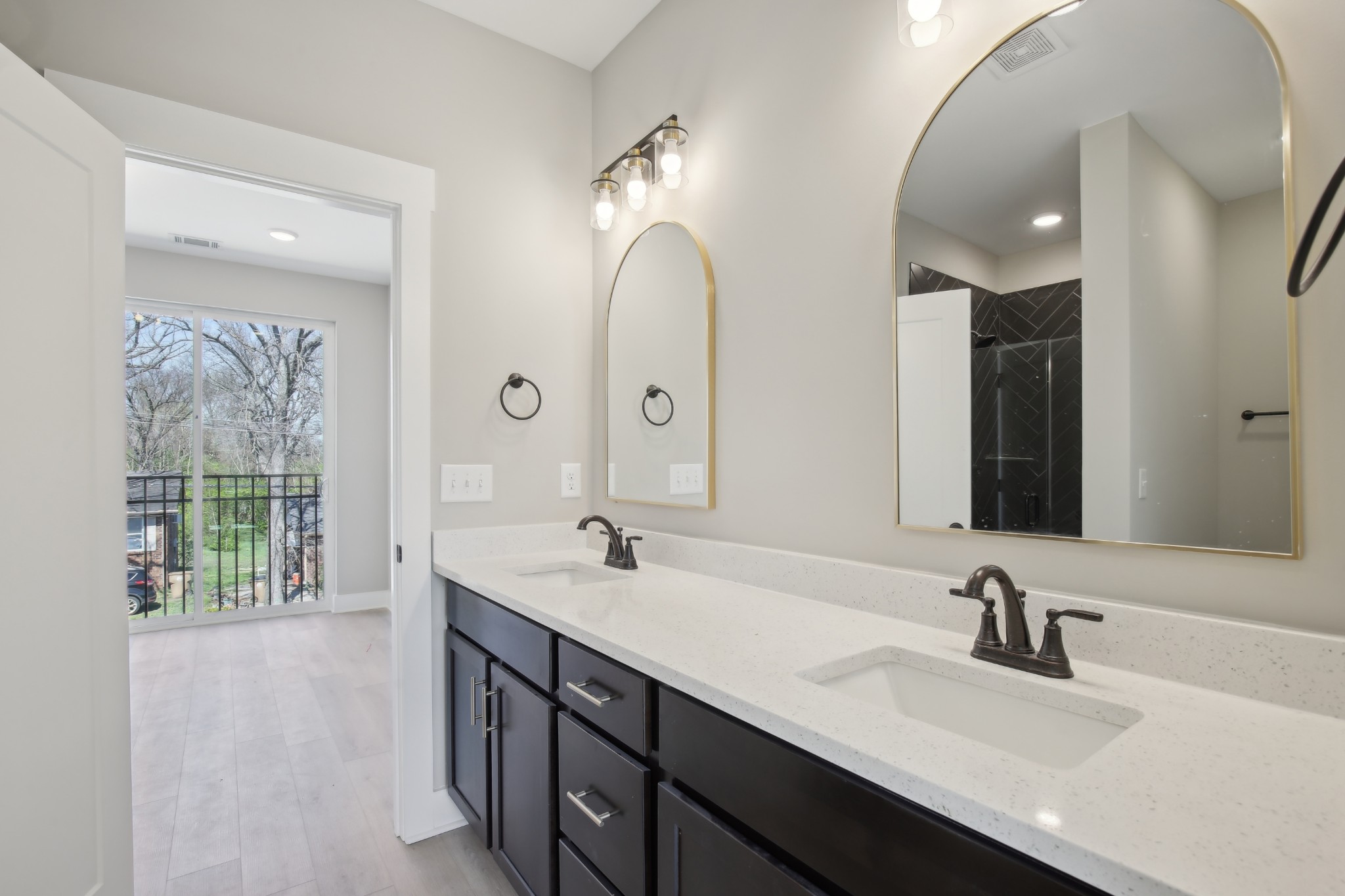 908 Anderson Ln Unit: 3