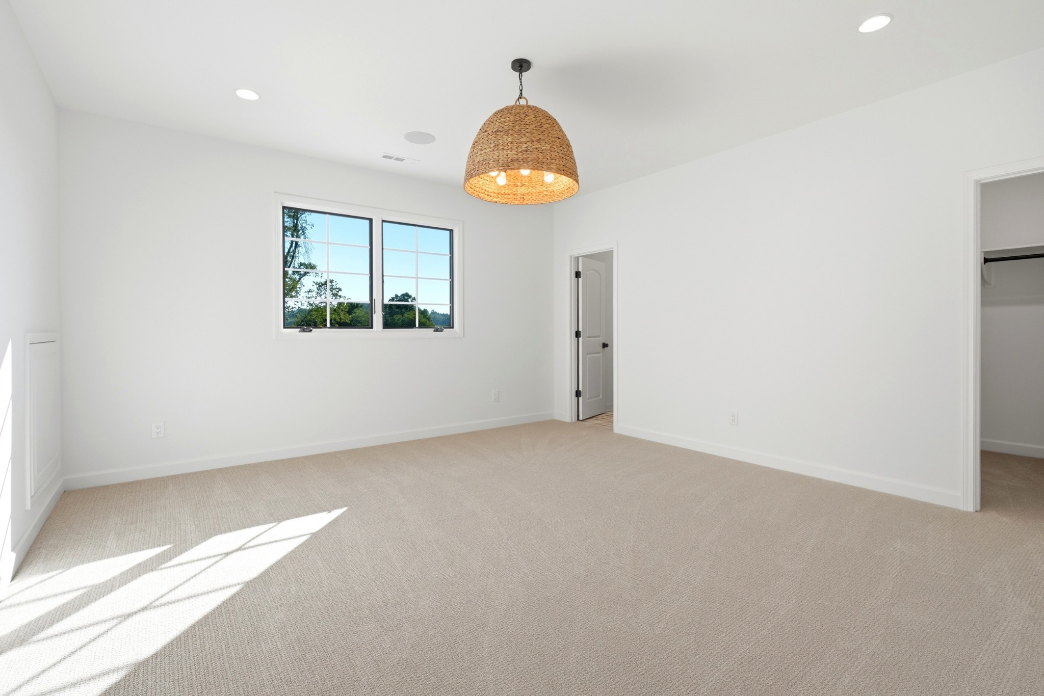 9900 Amarosa Ct
