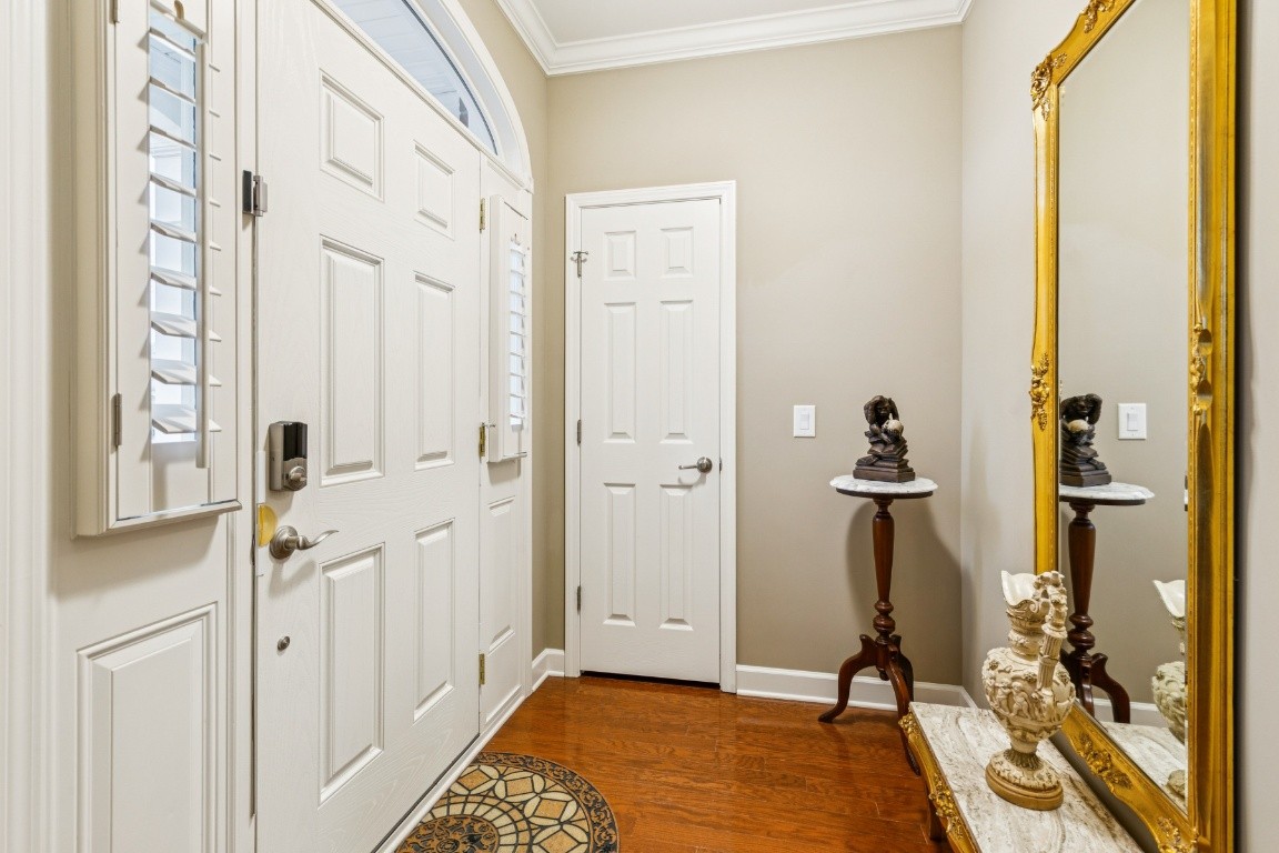 9008 Sunrise Cir