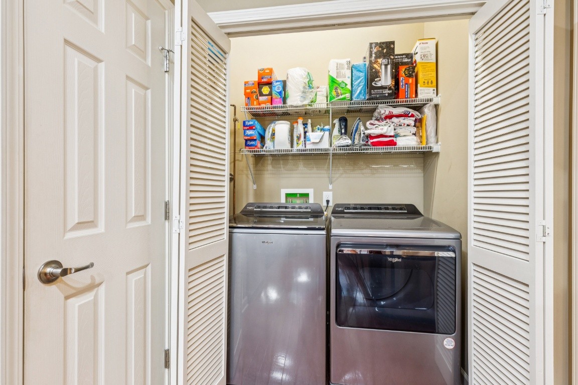 9008 Sunrise Cir