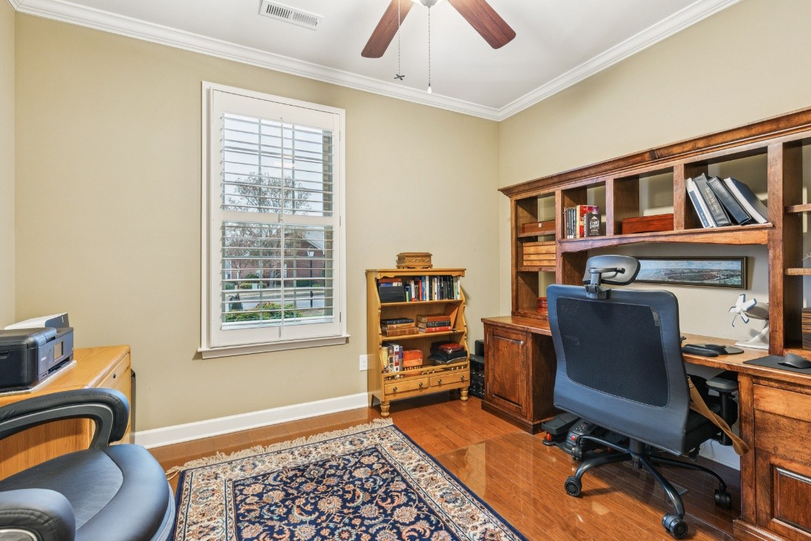 9008 Sunrise Cir