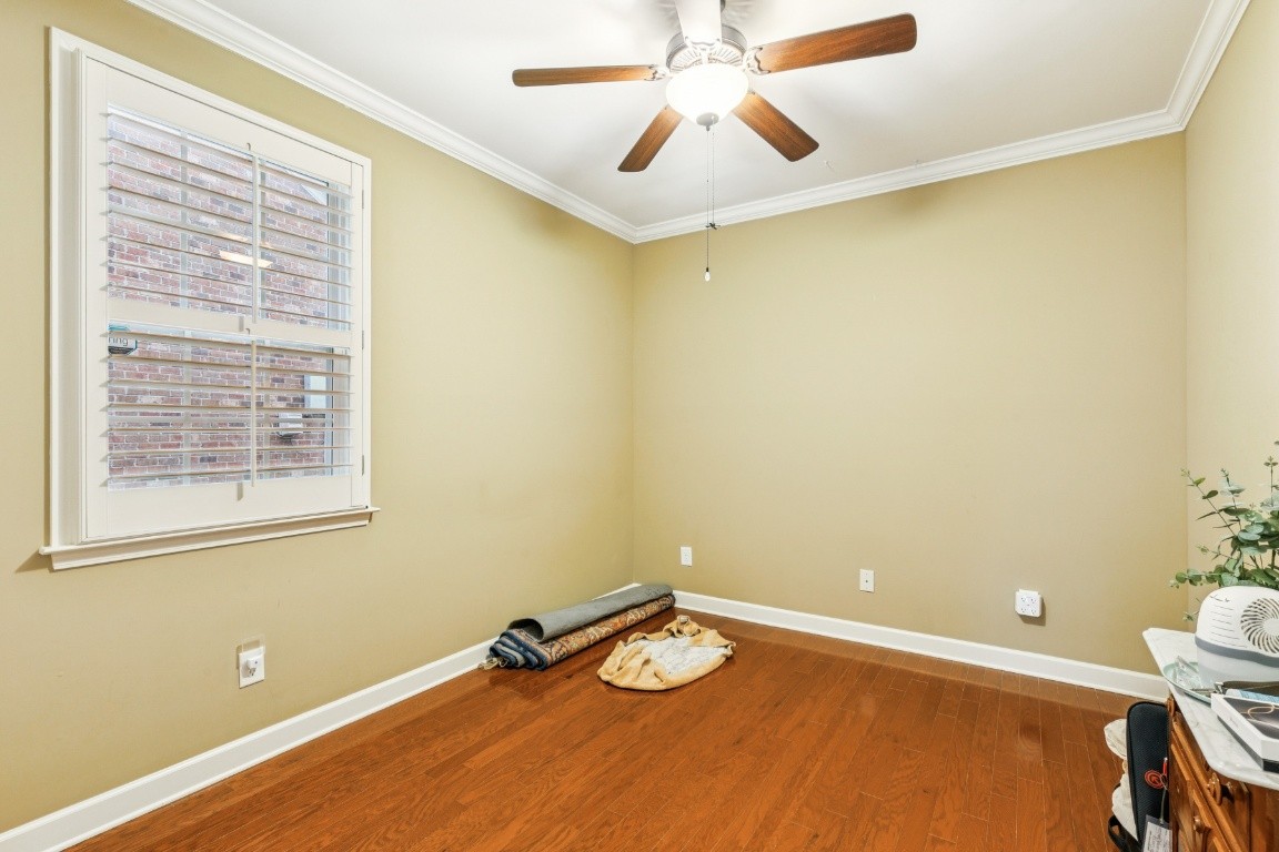 9008 Sunrise Cir