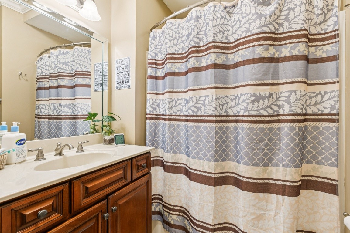 9008 Sunrise Cir