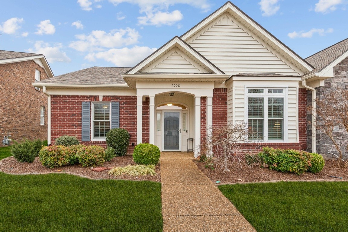 9008 Sunrise Cir