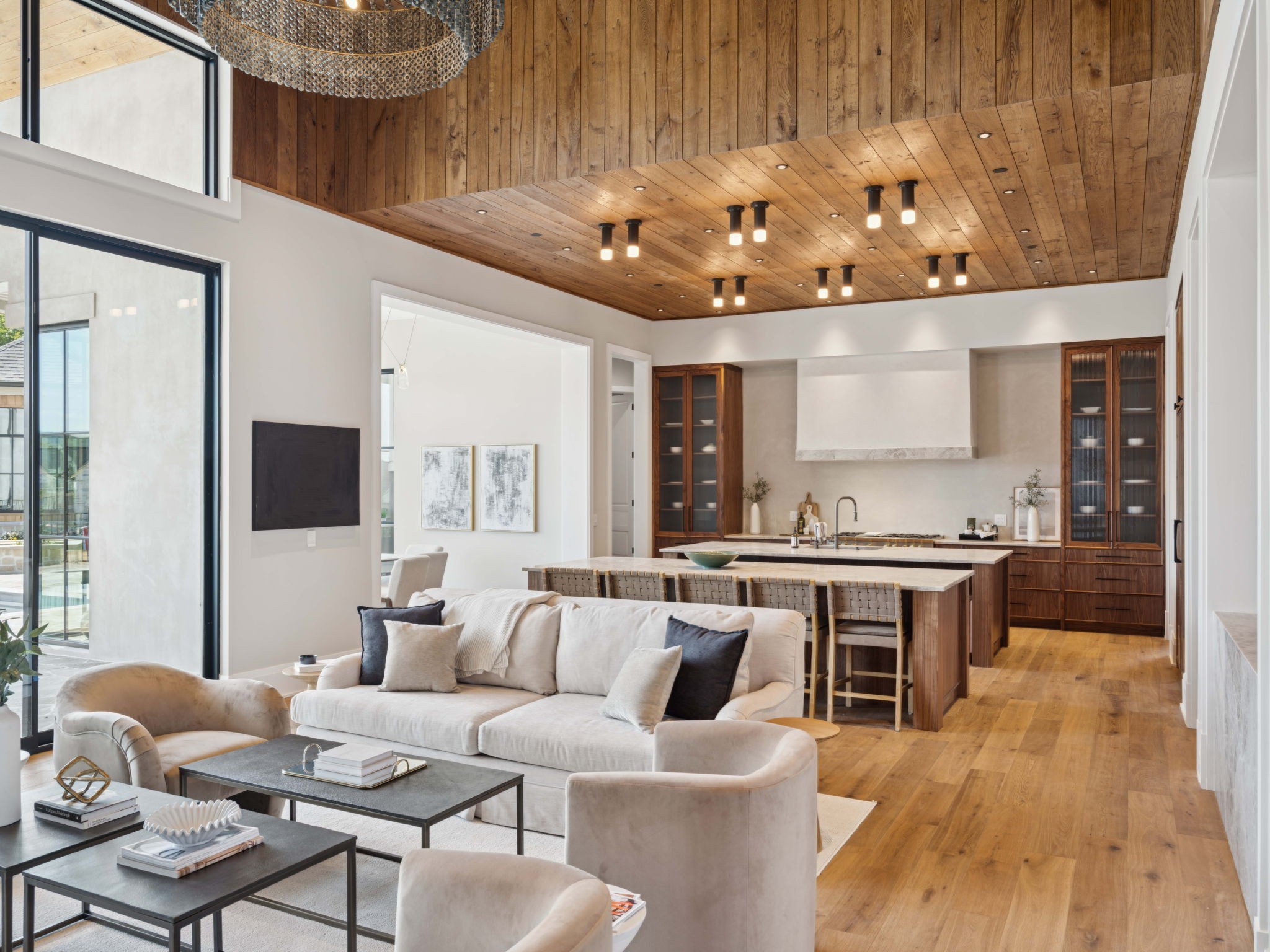 8101 Turning Point Dr