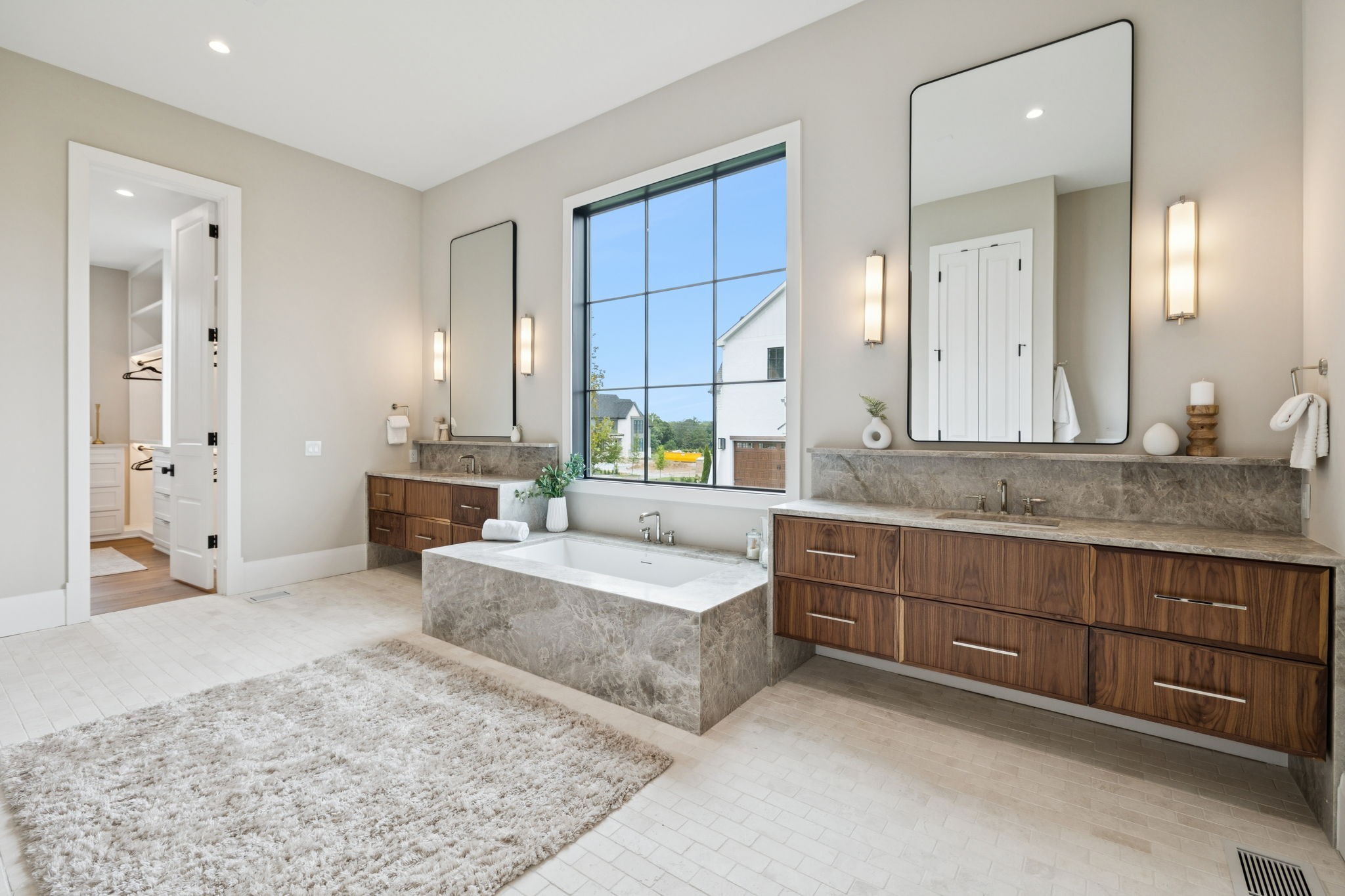 8101 Turning Point Dr