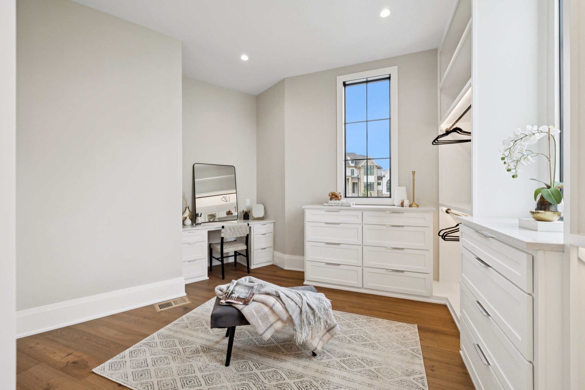 8101 Turning Point Dr