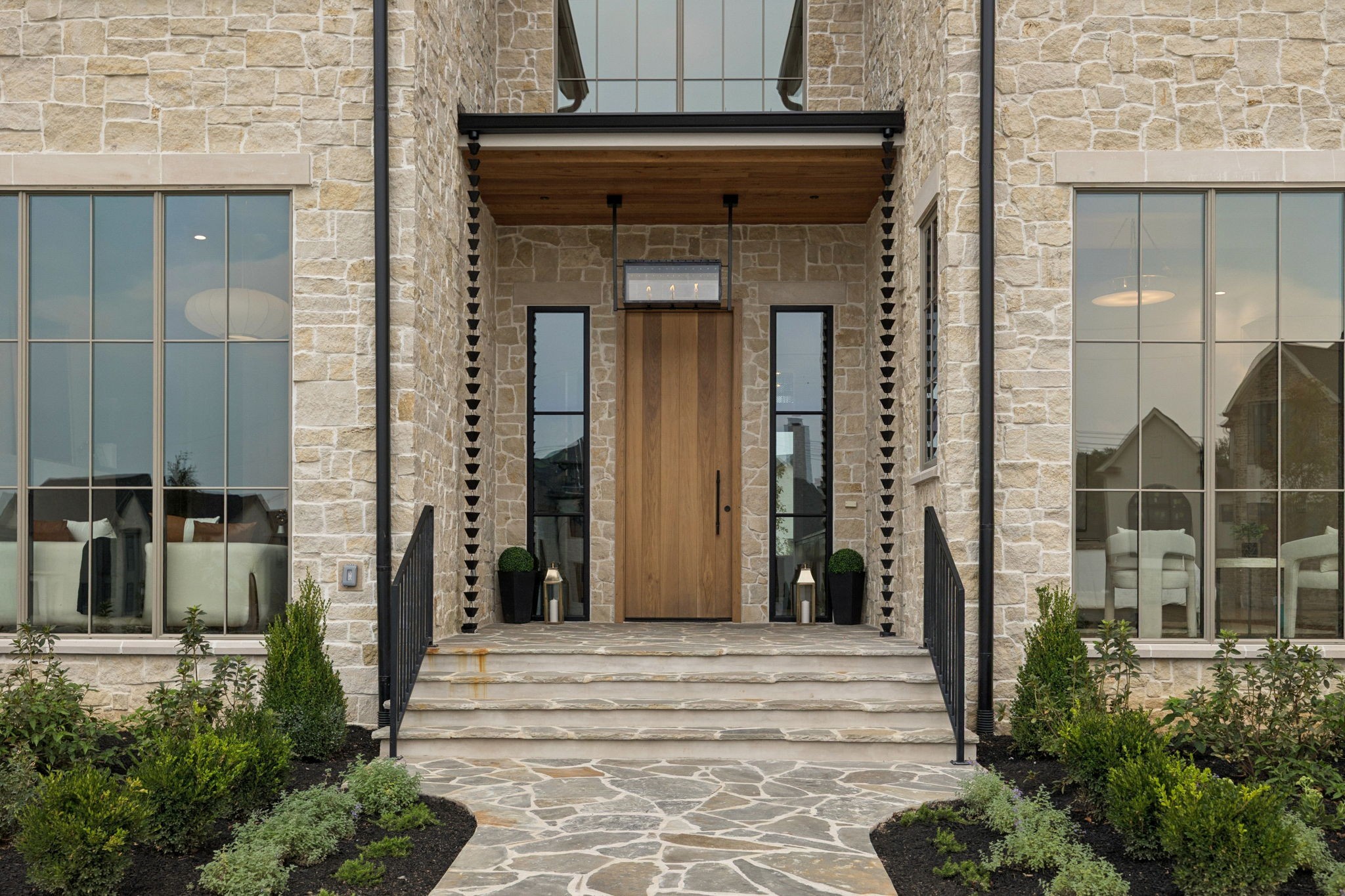 8101 Turning Point Dr