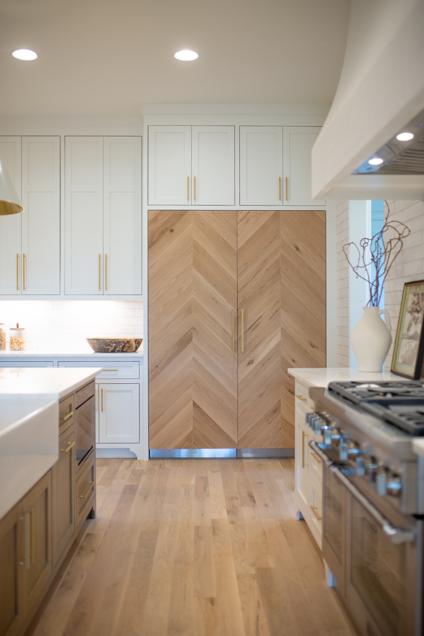 6034 Frazier Park Ln