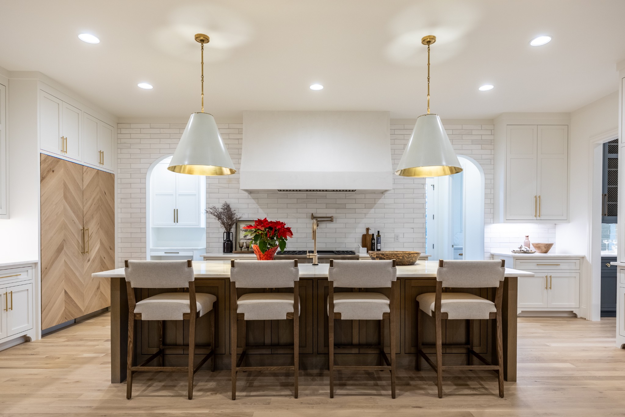 6034 Frazier Park Ln