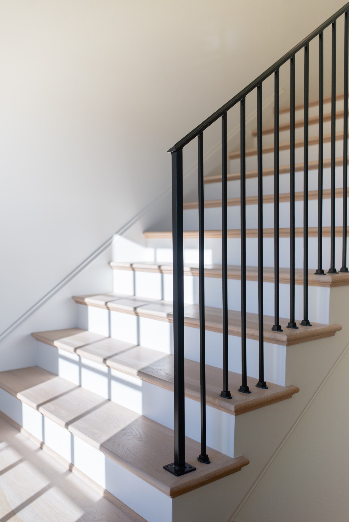 6034 Frazier Park Ln