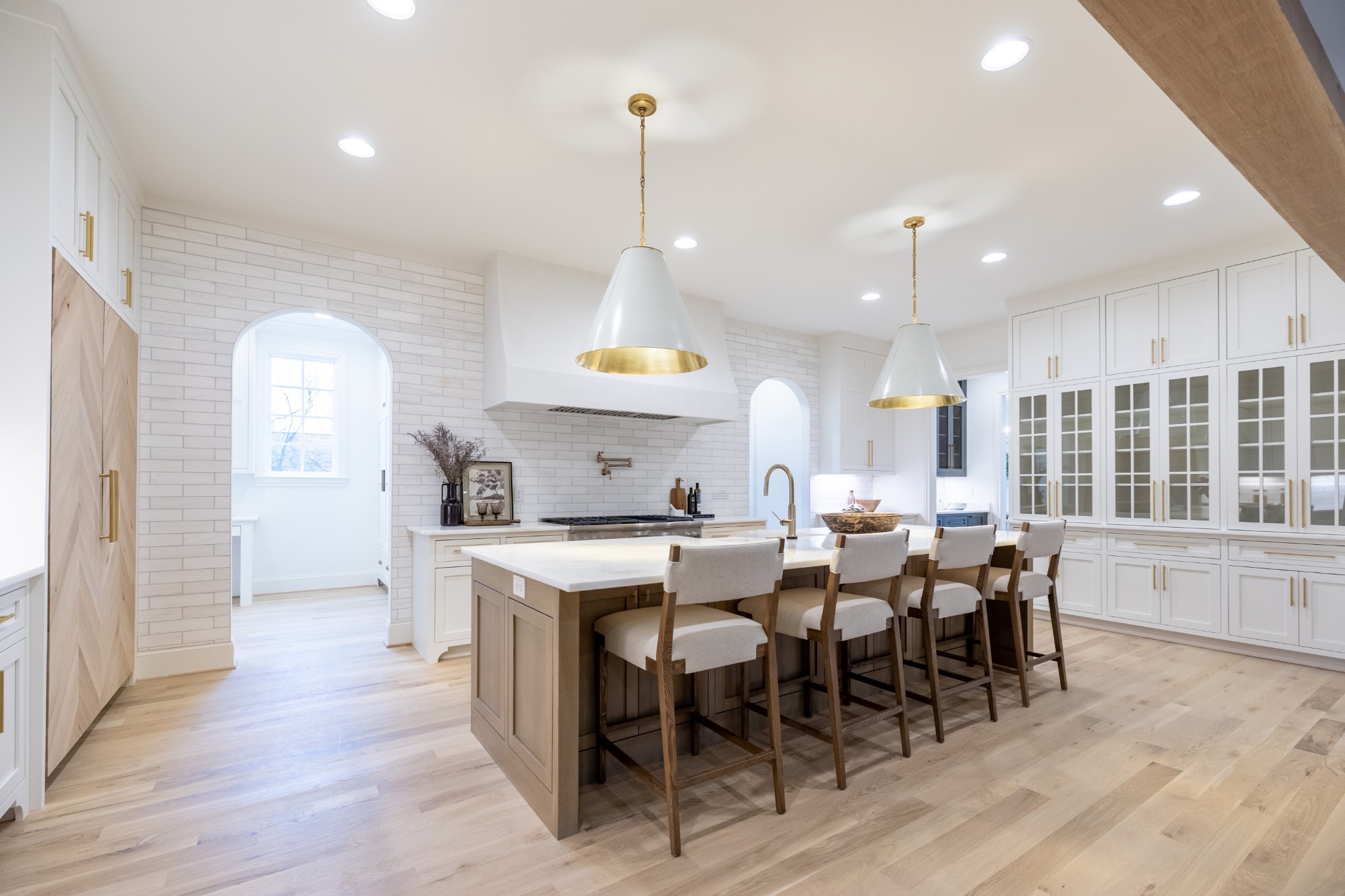 6034 Frazier Park Ln