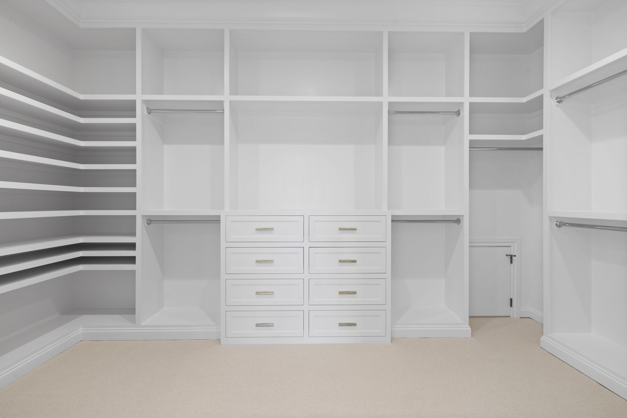 6034 Frazier Park Ln