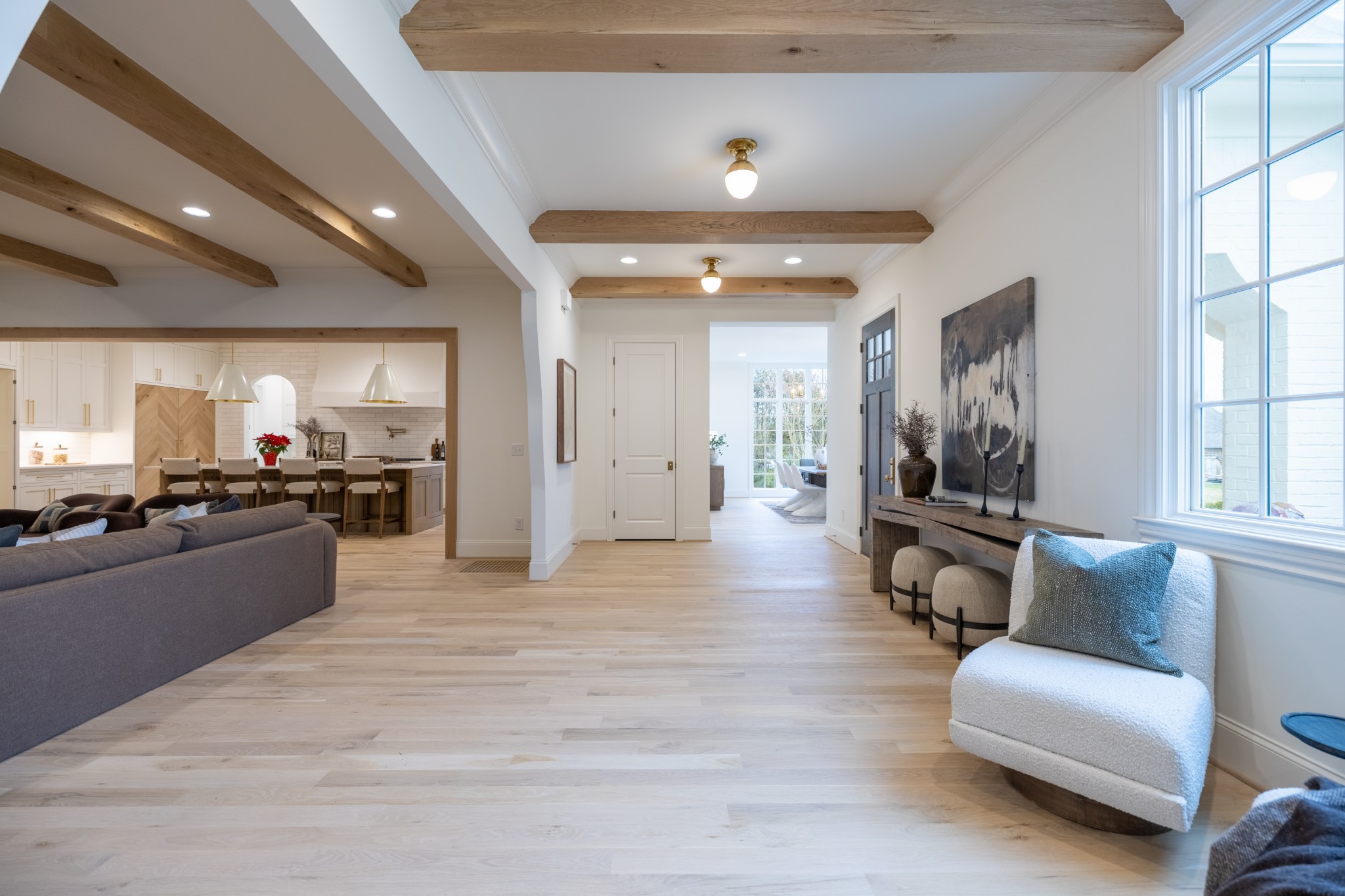 6034 Frazier Park Ln