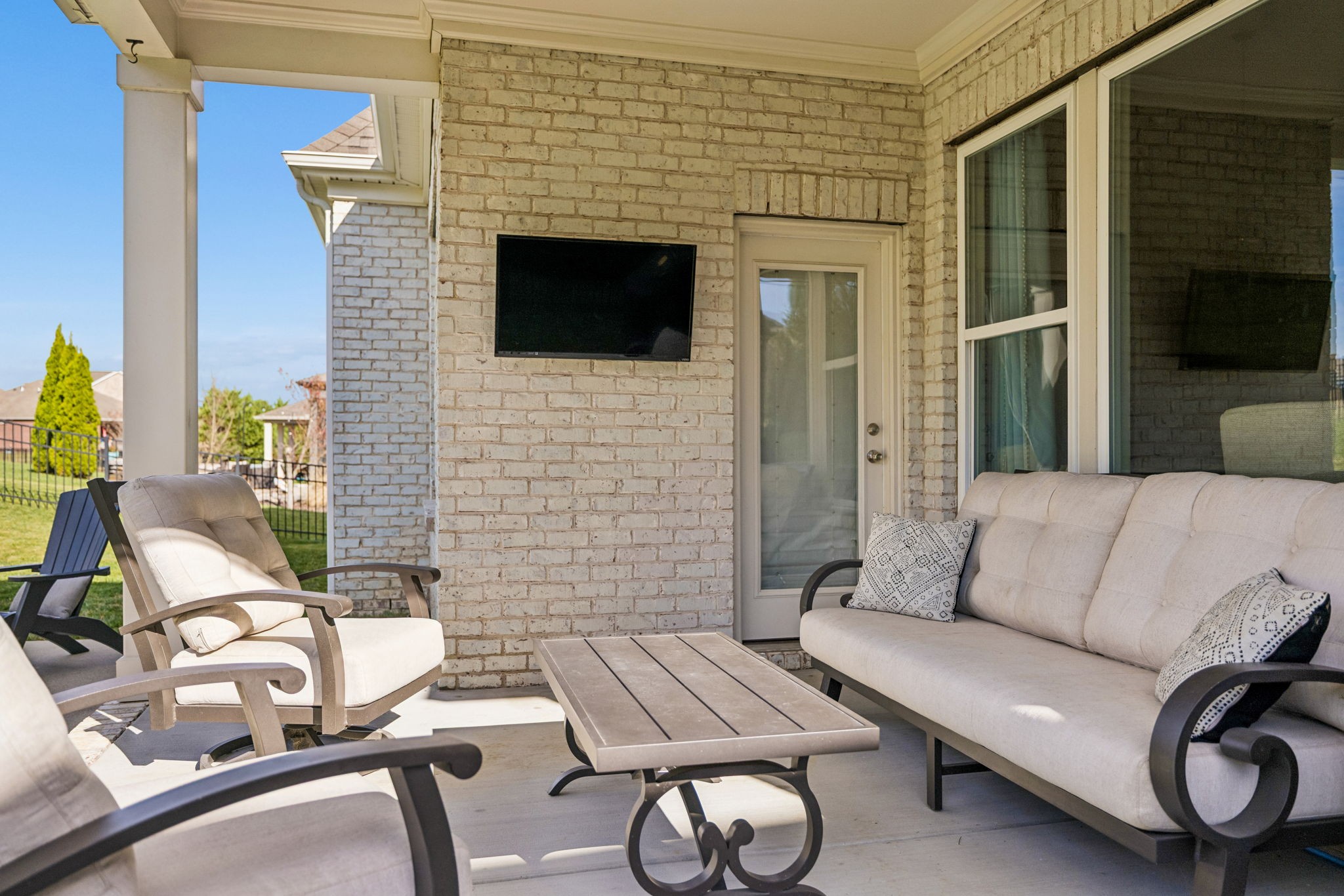 2645 Paddock Park Dr