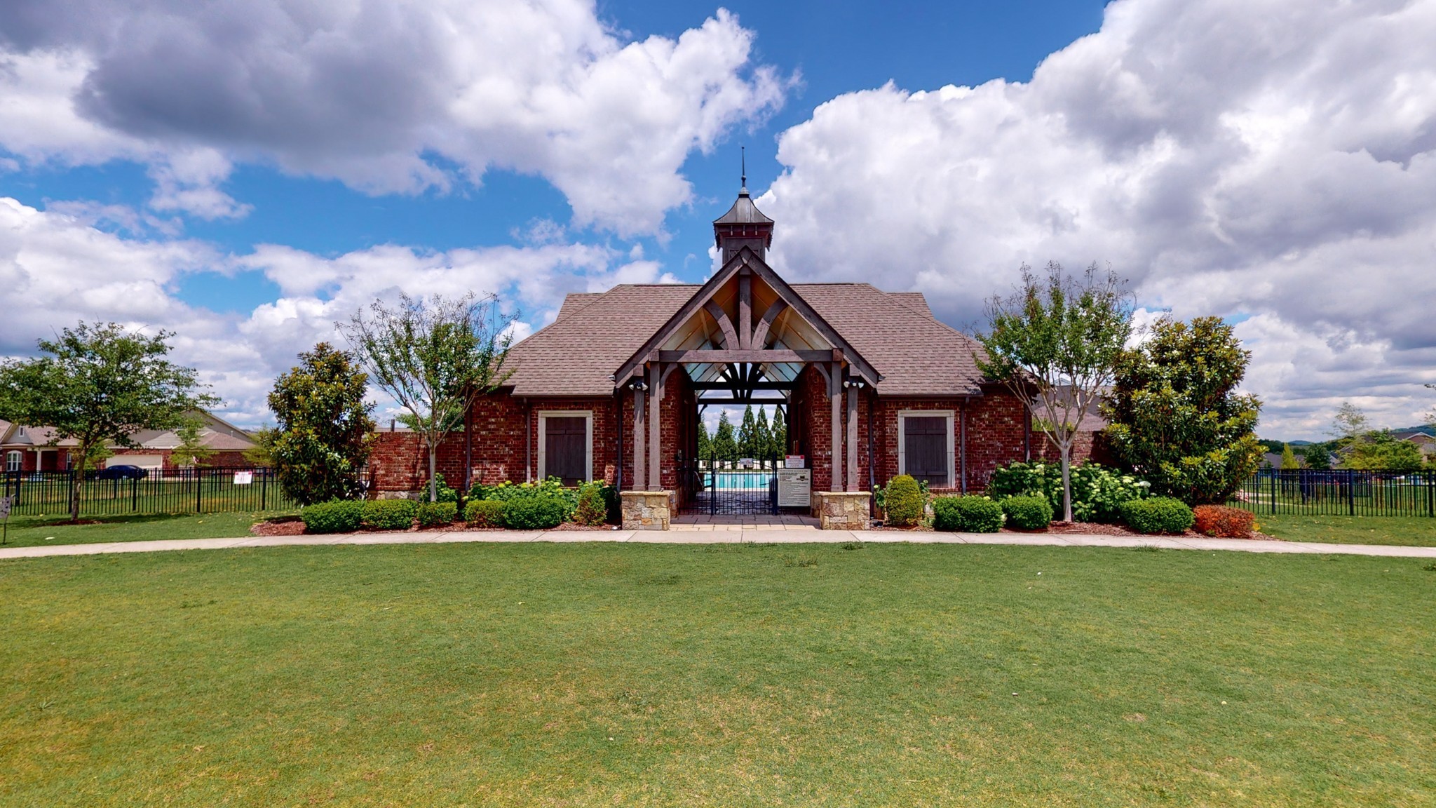 2645 Paddock Park Dr