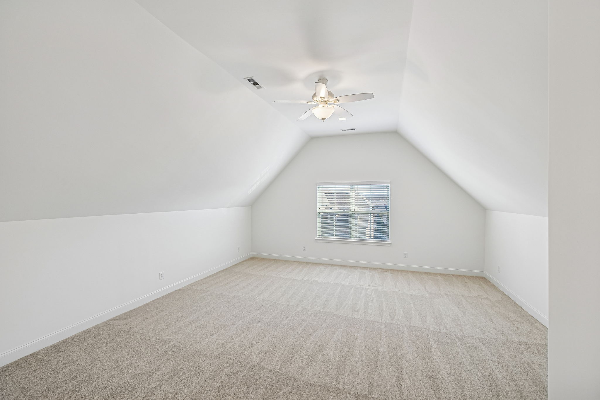 2645 Paddock Park Dr