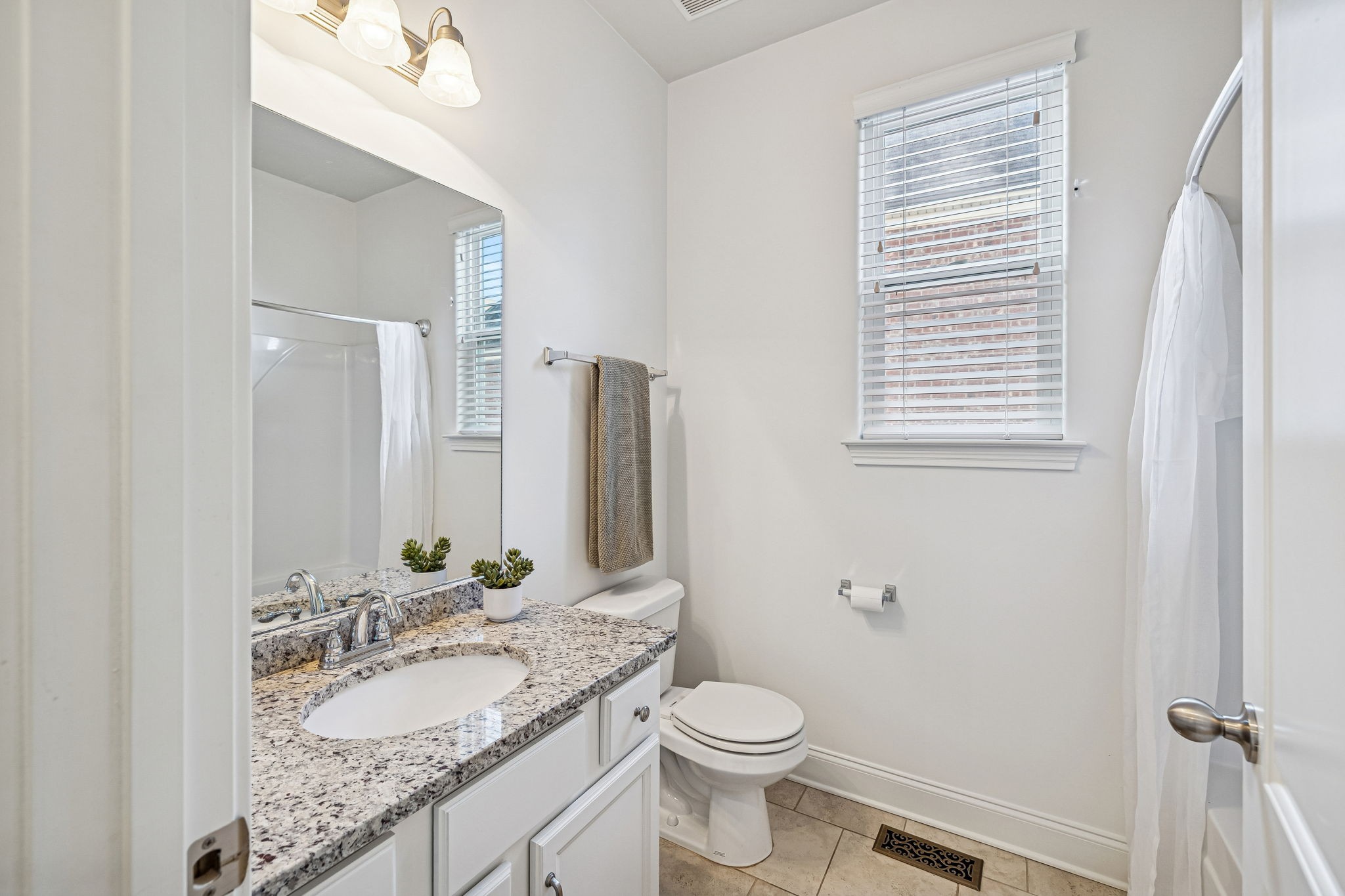 2645 Paddock Park Dr