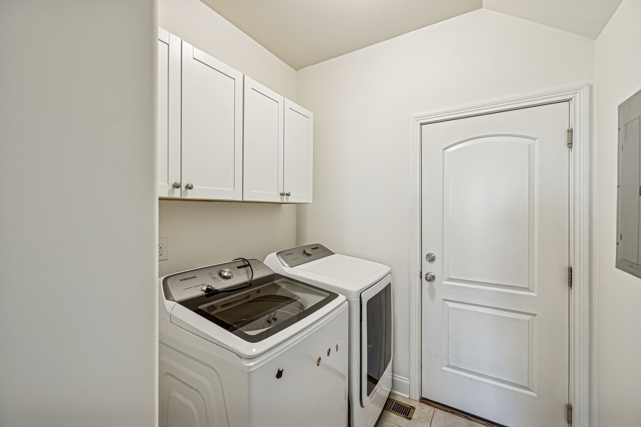 2645 Paddock Park Dr