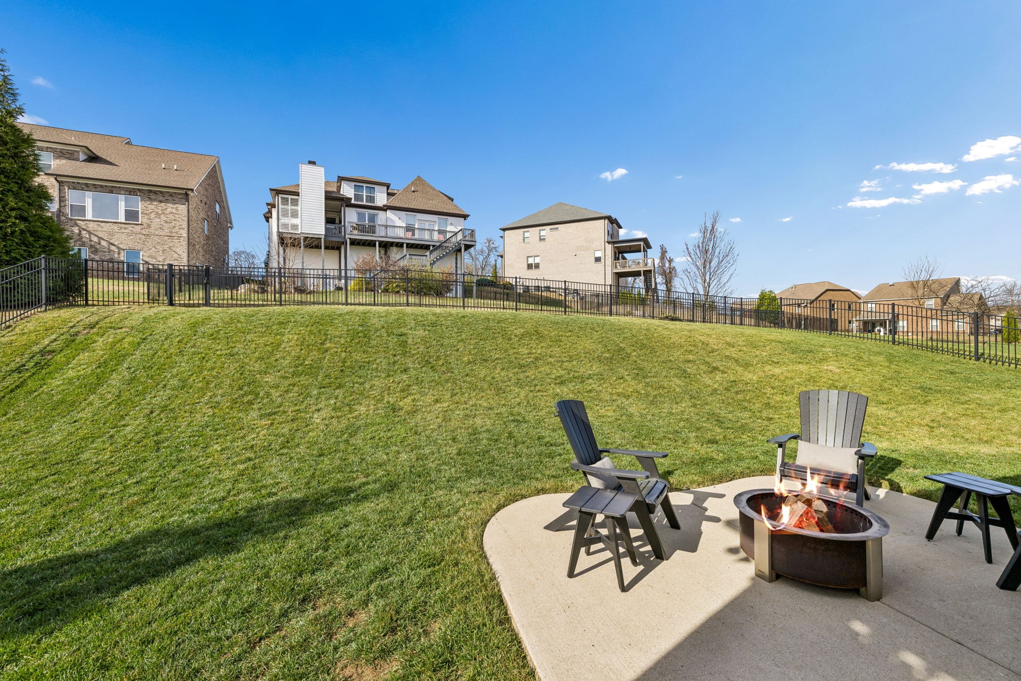 2645 Paddock Park Dr