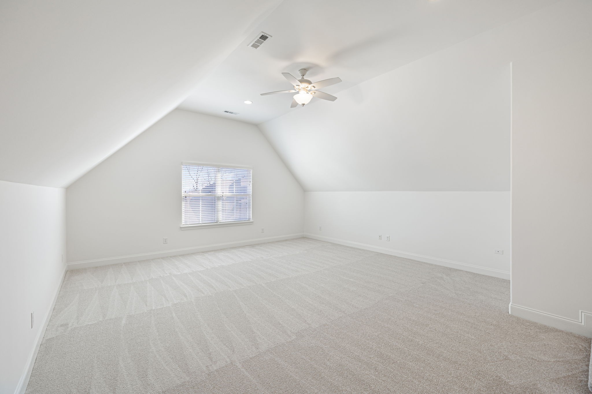 2645 Paddock Park Dr