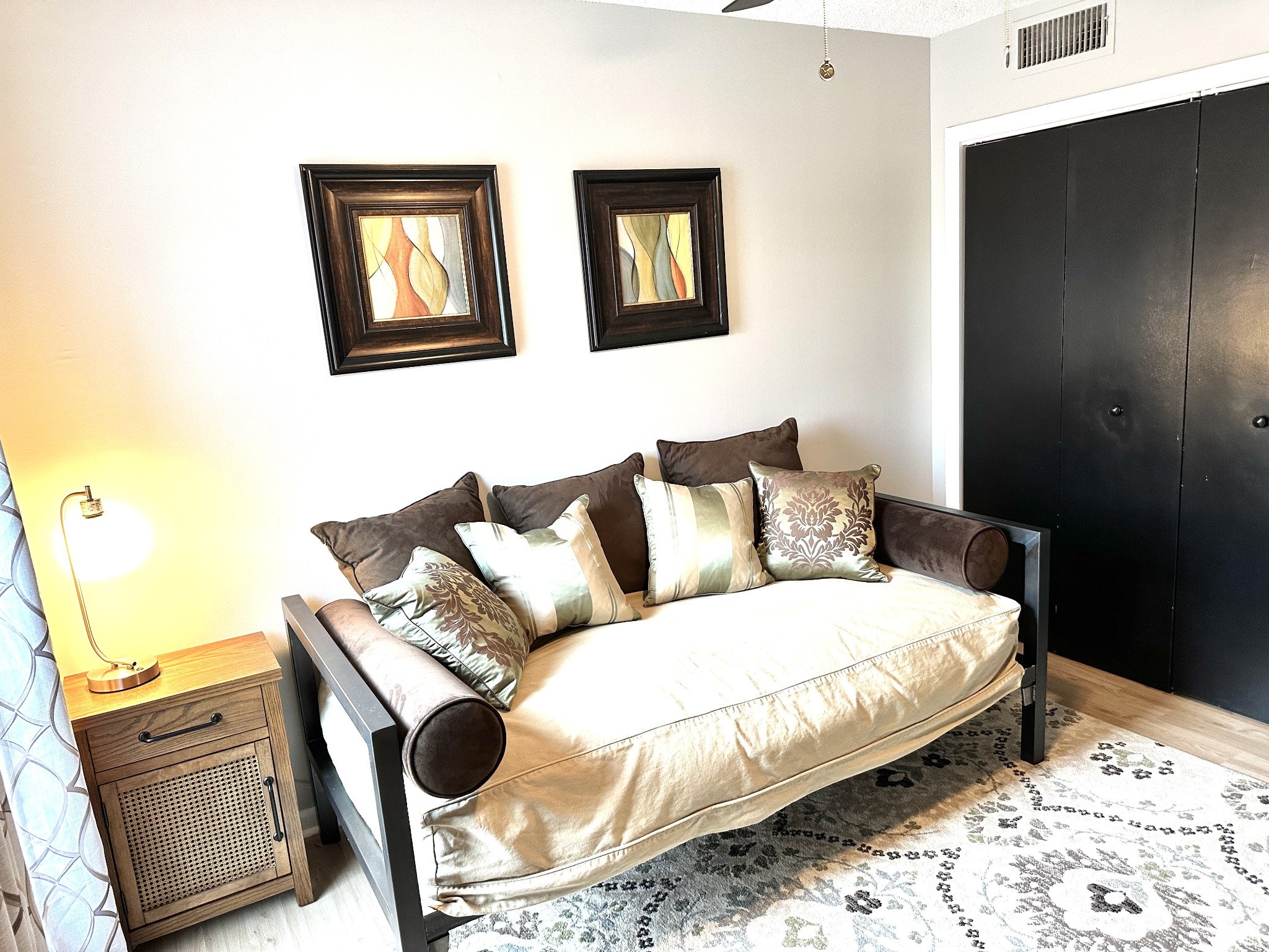 515 Basswood Ave Unit: 20