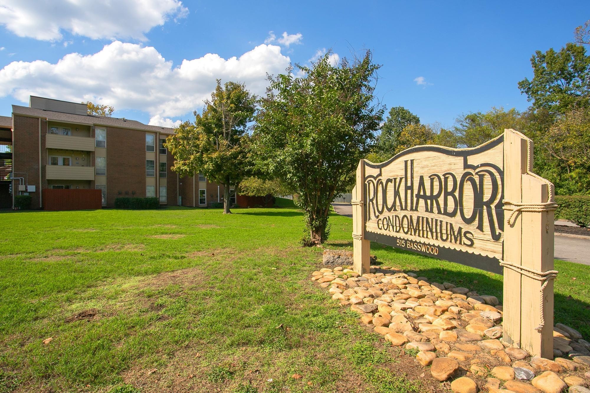 515 Basswood Ave Unit: 20