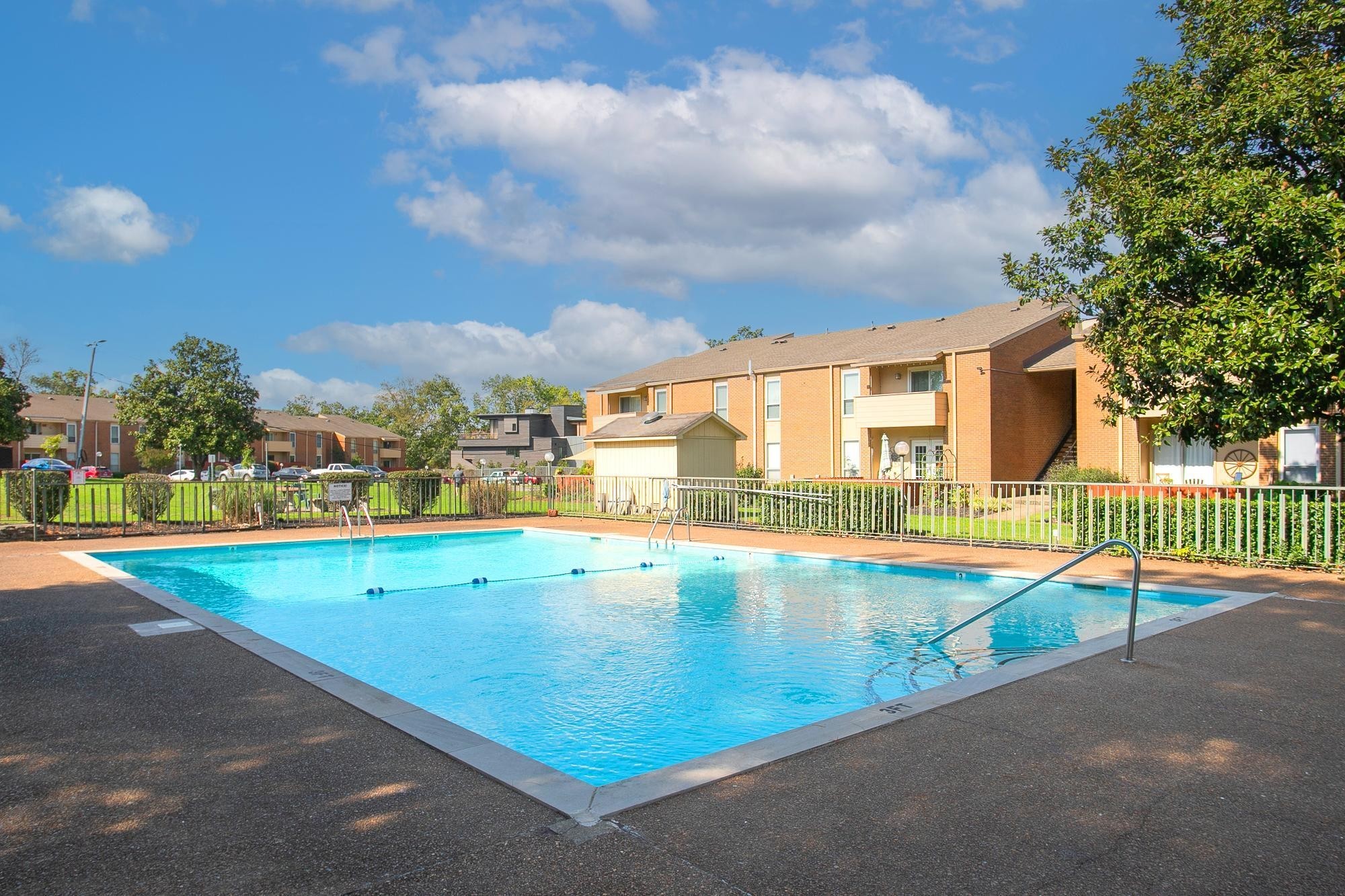 515 Basswood Ave Unit: 20