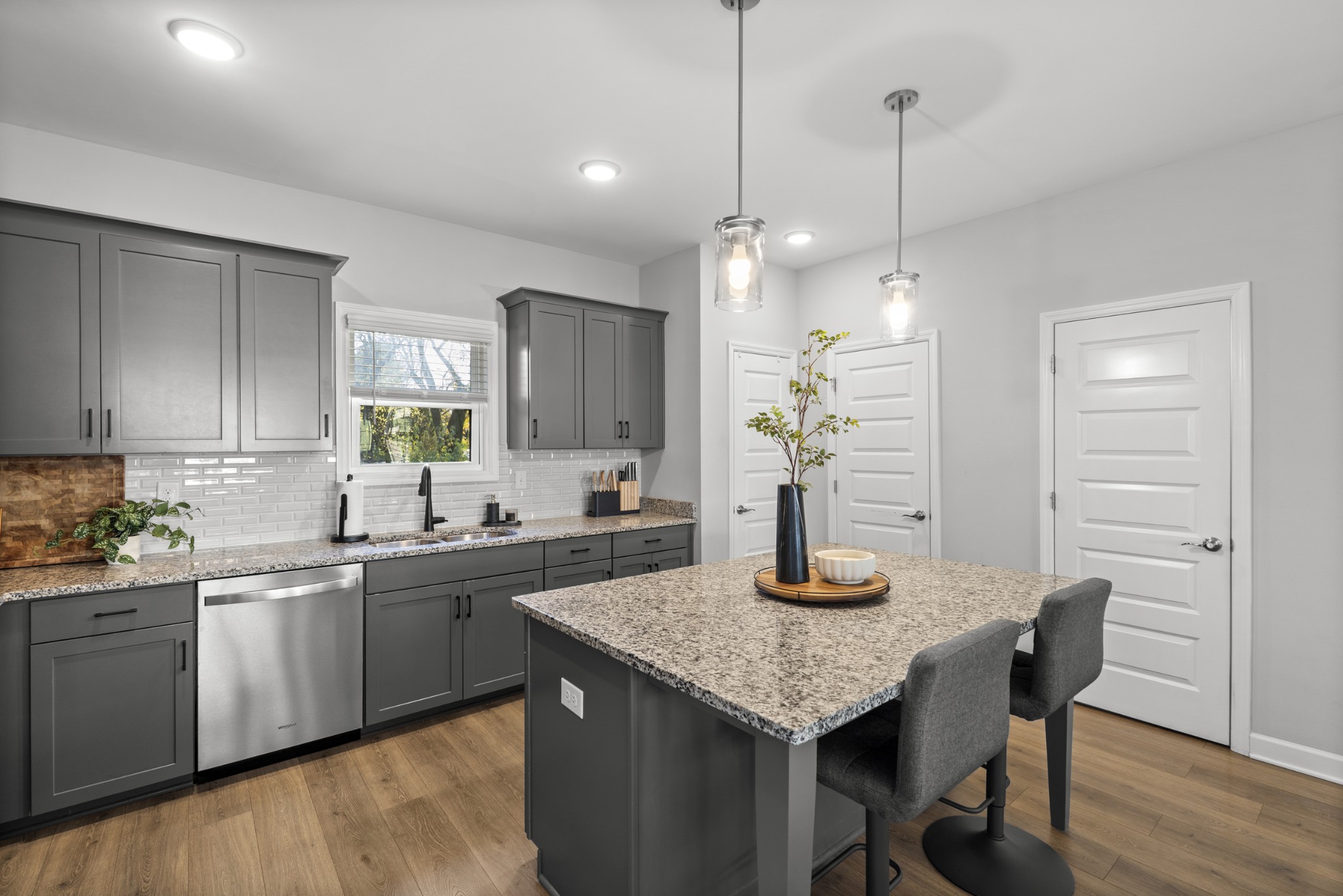 614 Parkvue Place Dr