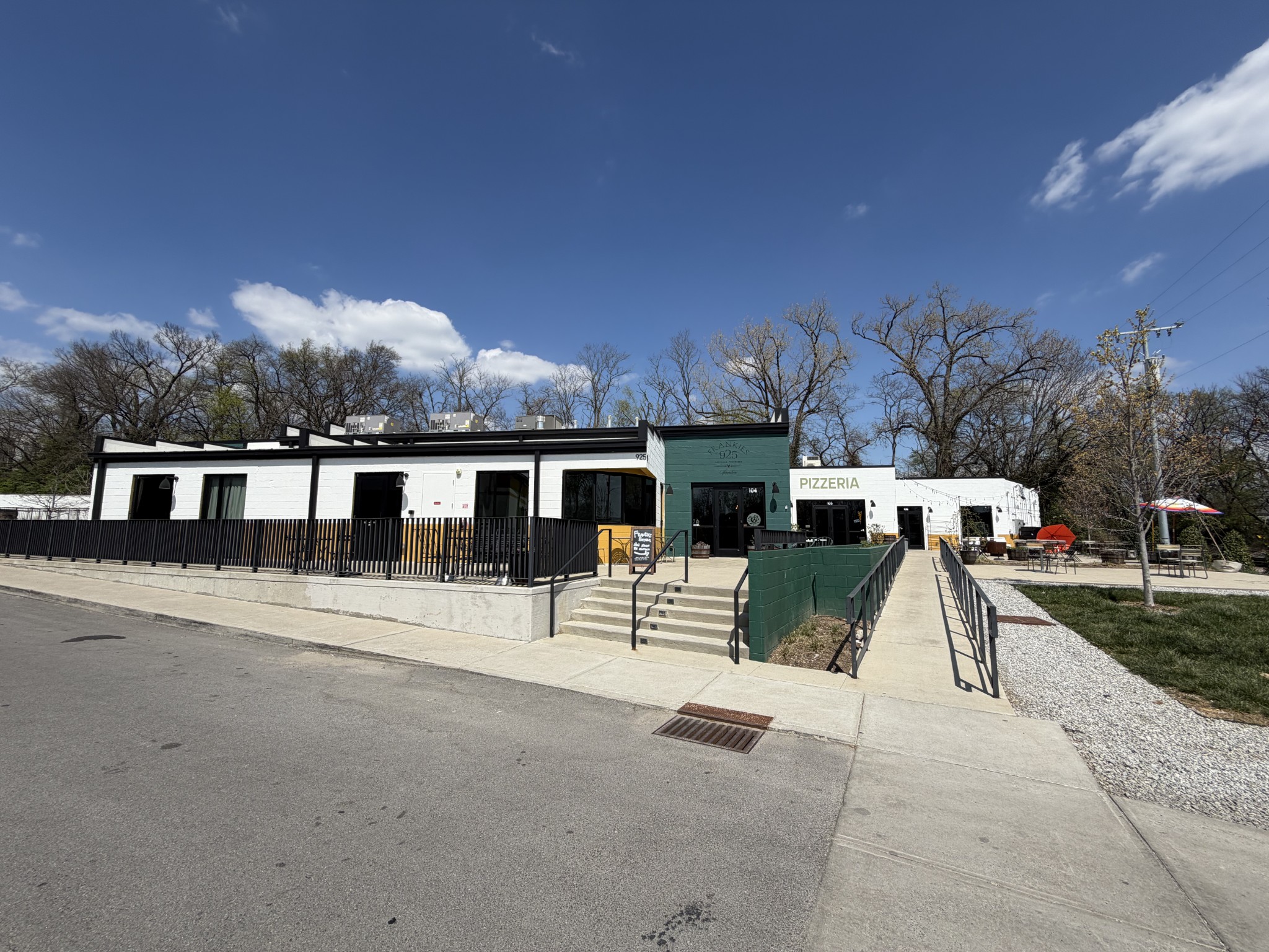 844 Cherokee Ave Unit: 11