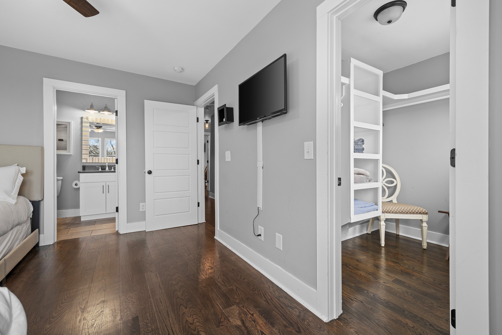 844 Cherokee Ave Unit: 11