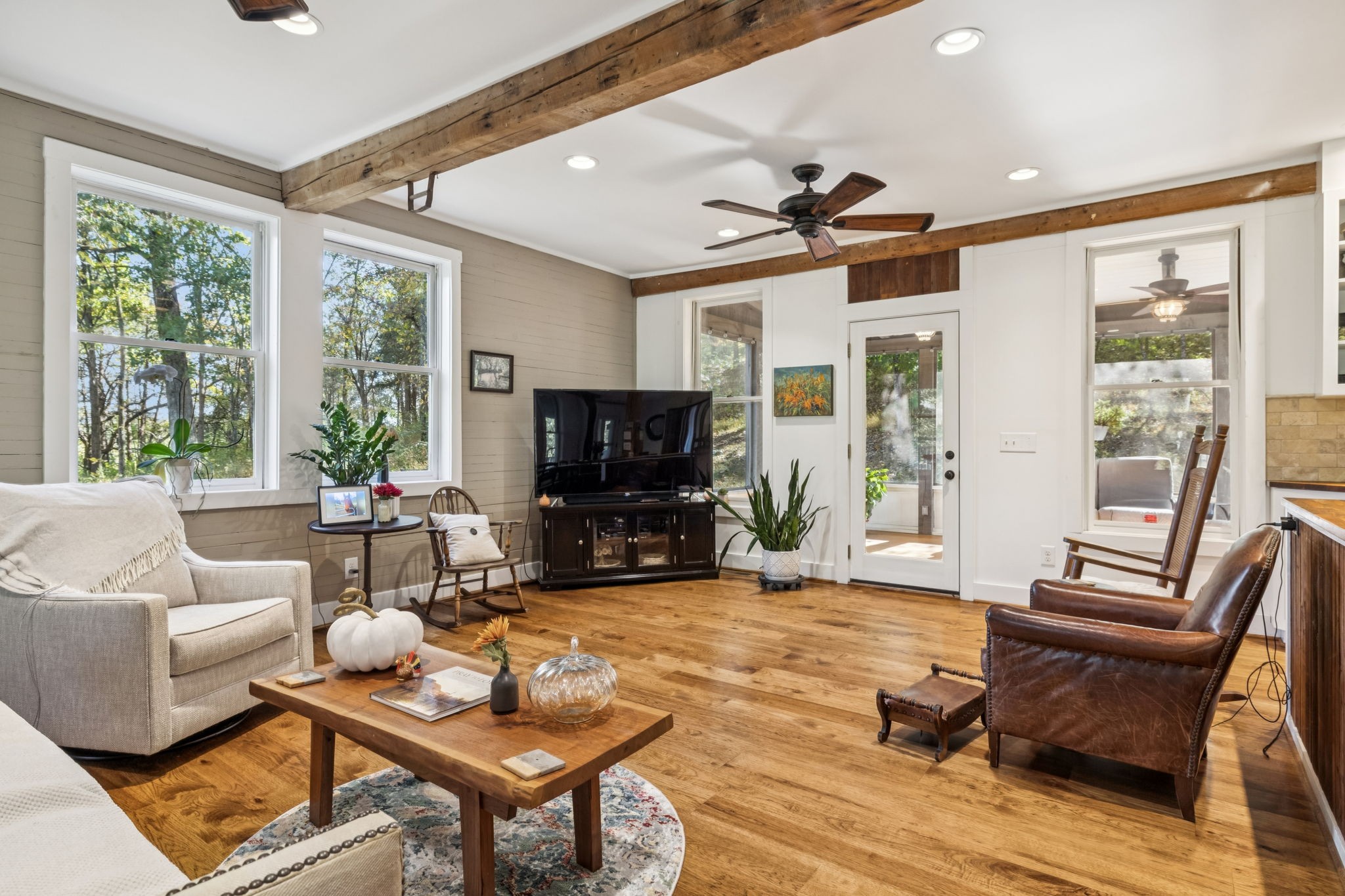 2060 Old Hillsboro Rd