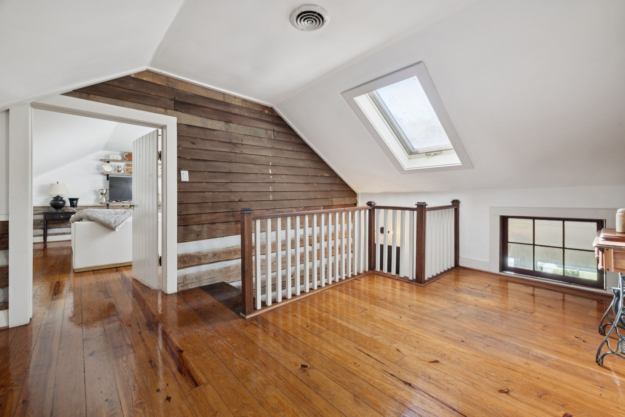 2060 Old Hillsboro Rd