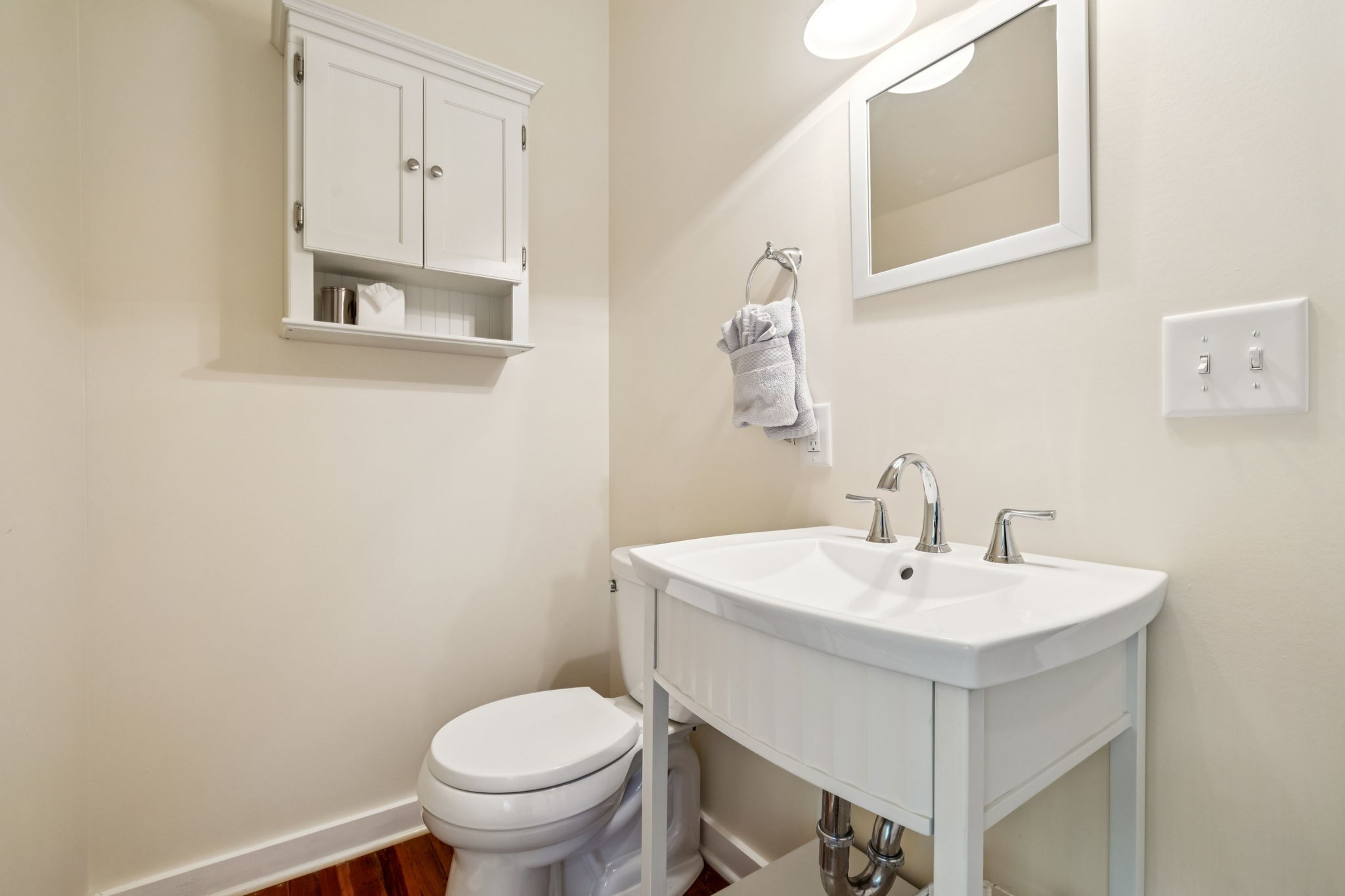 2060 Old Hillsboro Rd