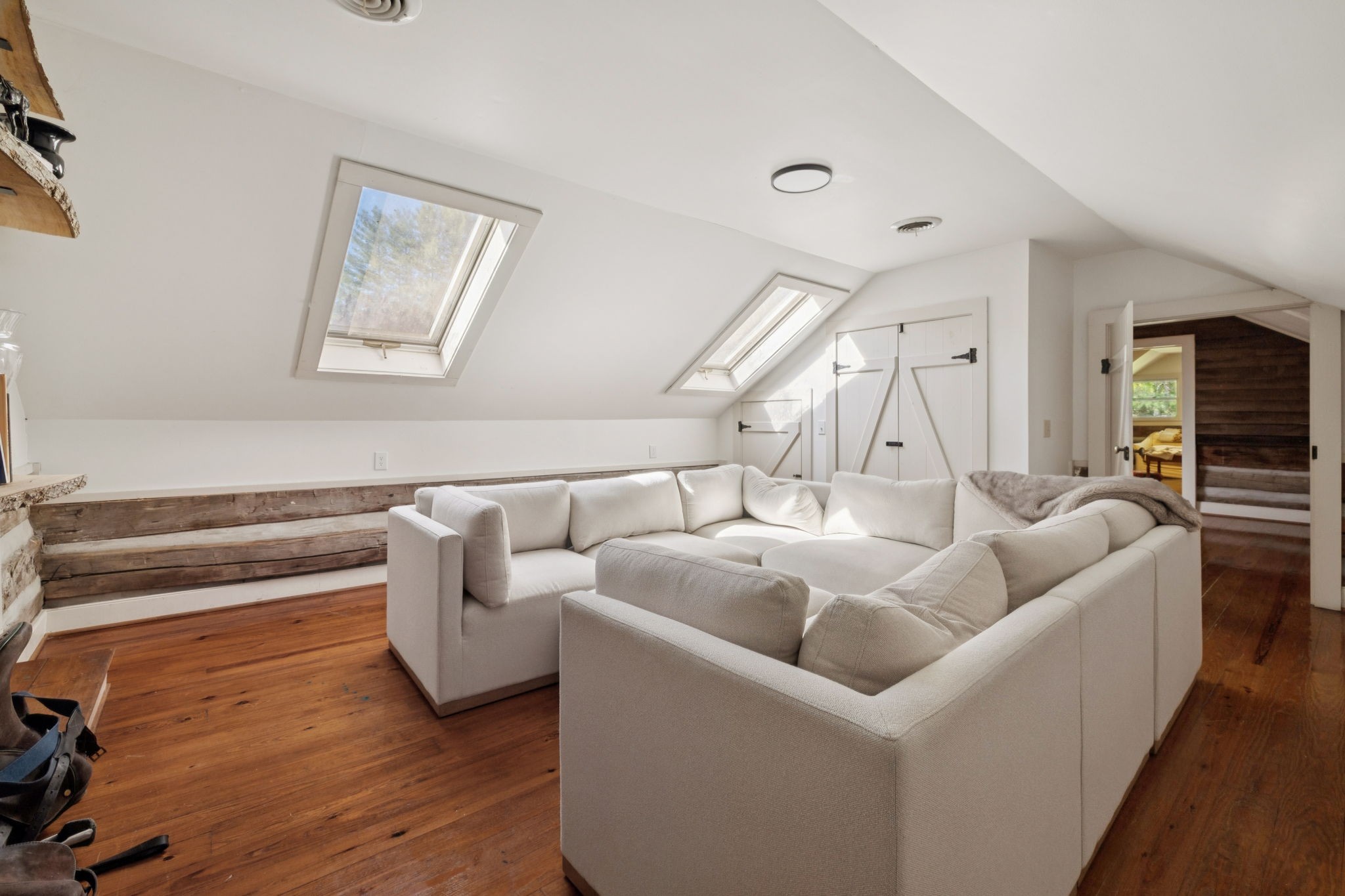 2060 Old Hillsboro Rd