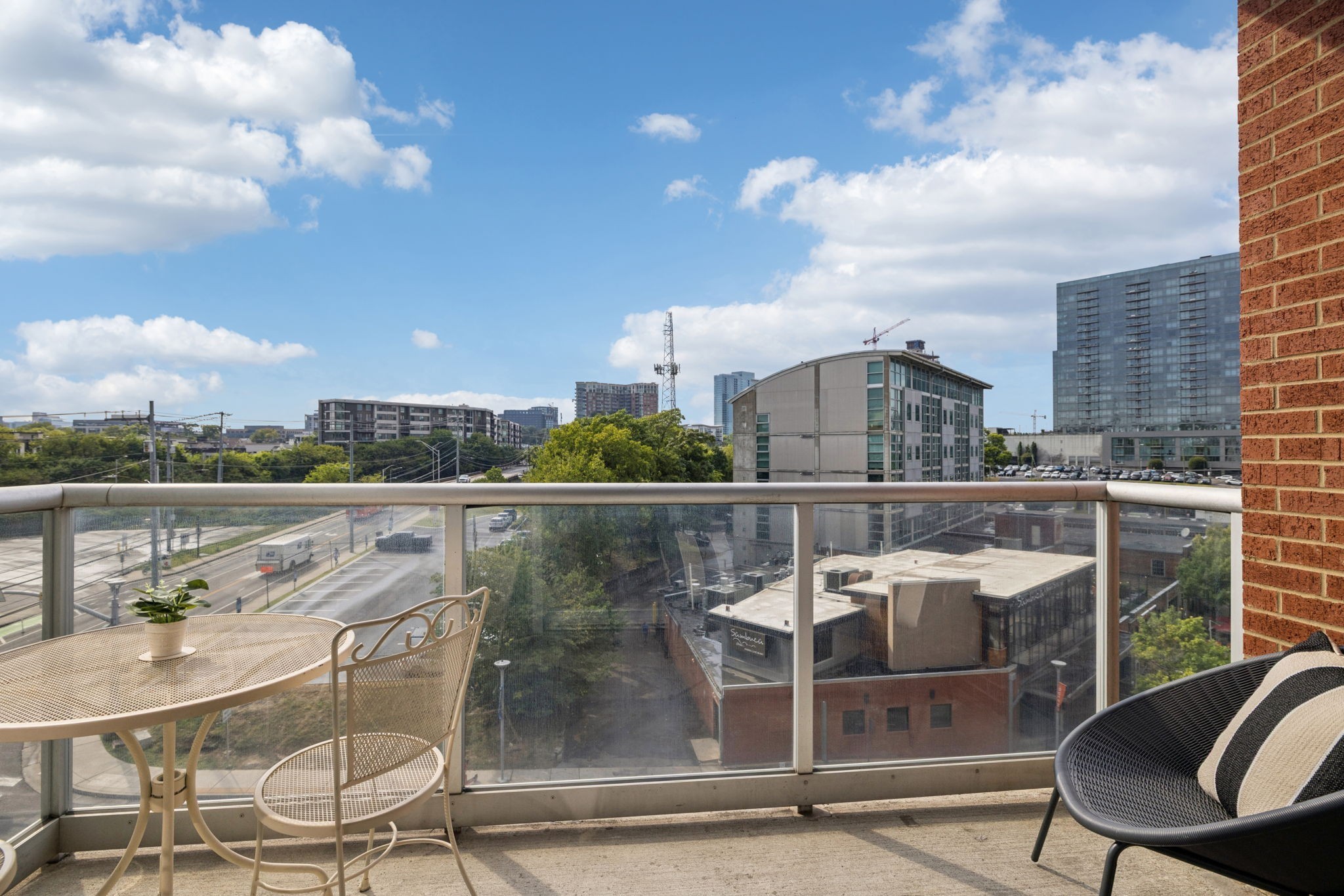 600 12th Ave, S Unit: 627