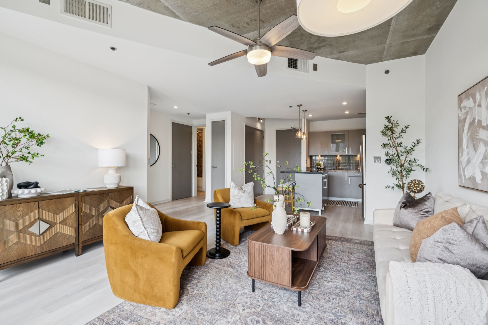 600 12th Ave, S Unit: 627